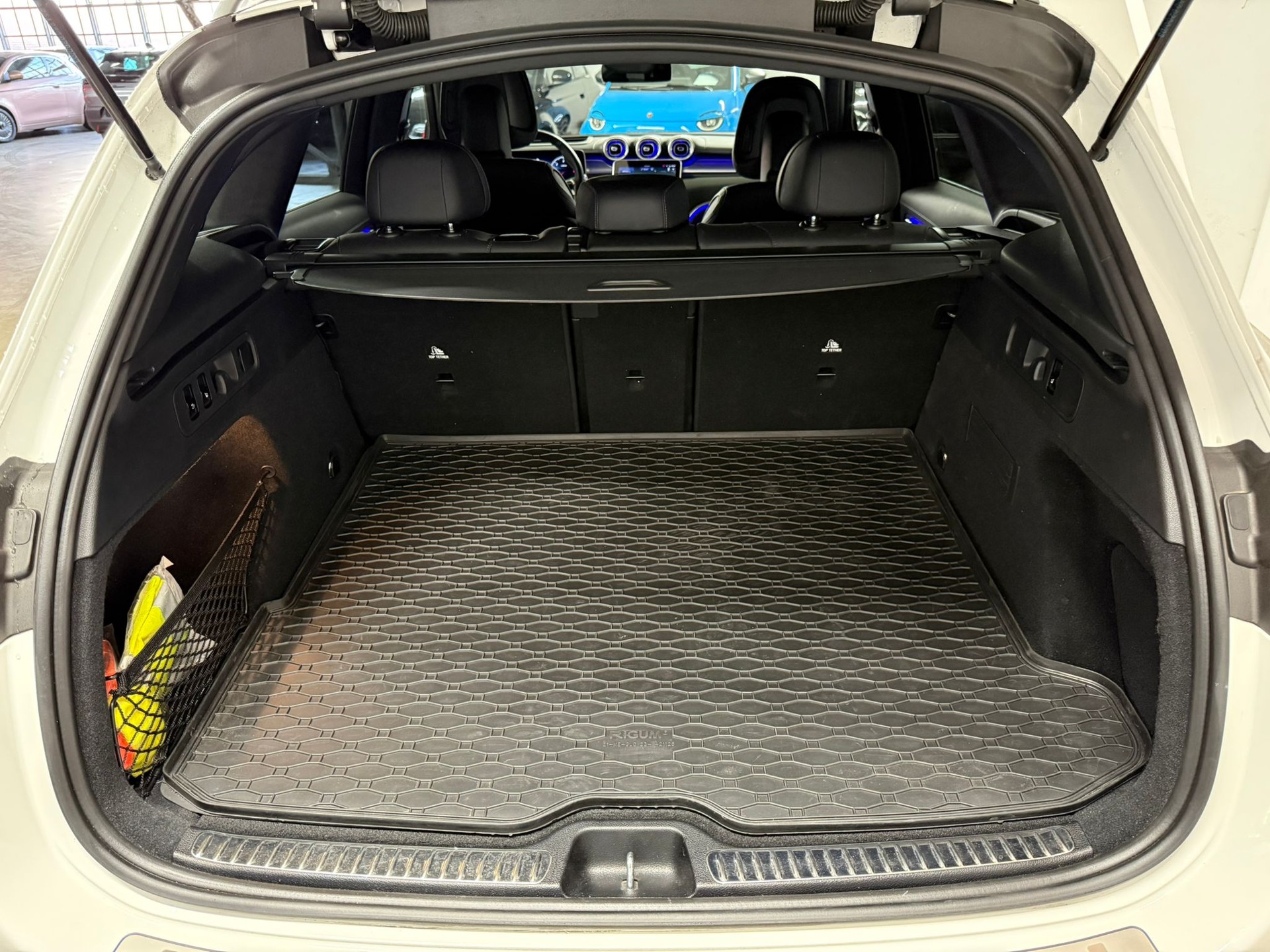 MERCEDES-BENZ GLC 220 d 4Matic 9G-Tronic-image-13
