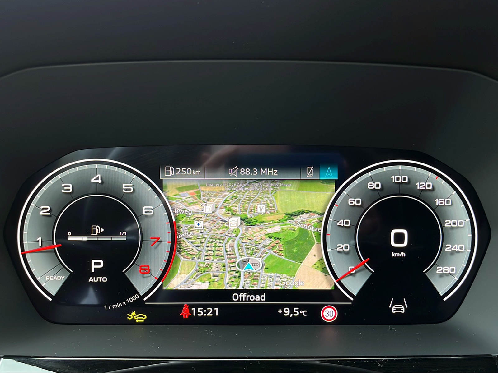 AUDI A3 Sportback 35 TFSI S line Attraction S-tronic Daytonagrau Perleffekt-image-10