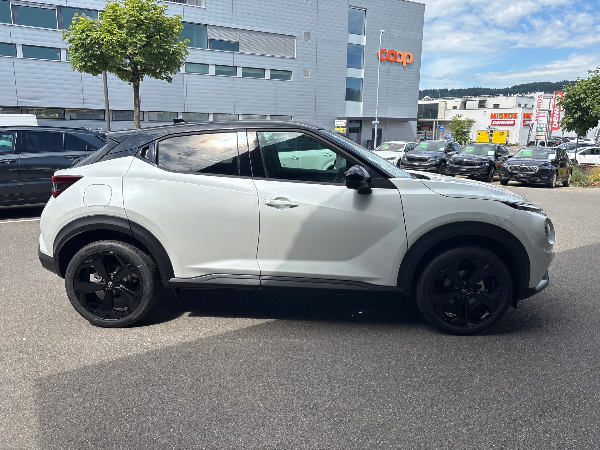NISSAN Juke 1.0 DIG-T Tekna DCT-image-4