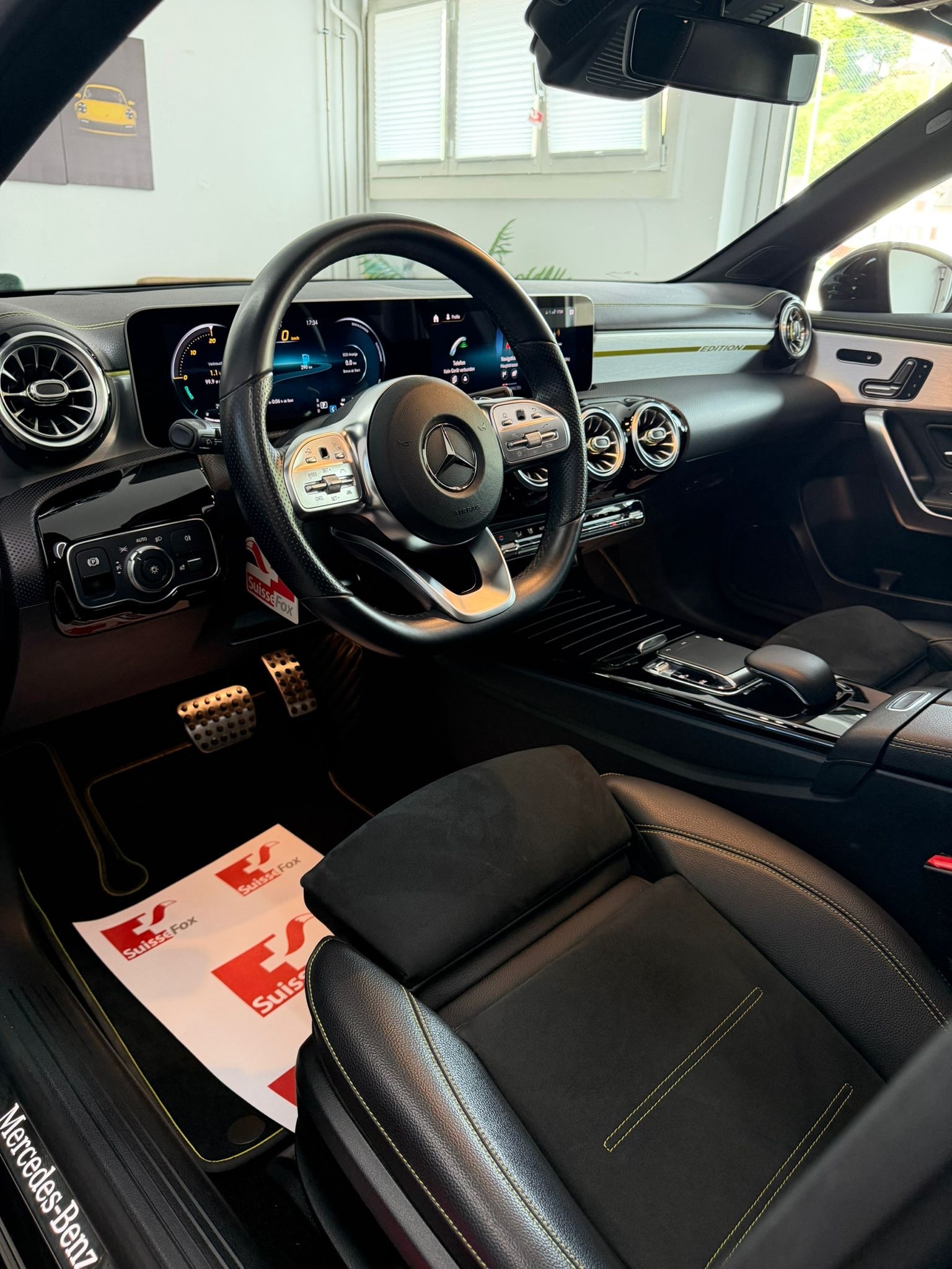 MERCEDES-BENZ A 250 AMG Line 7G-DCT *Edition 1 *Voll Austattung*Panoramadach* *Ch Fahrzeug*-image-10