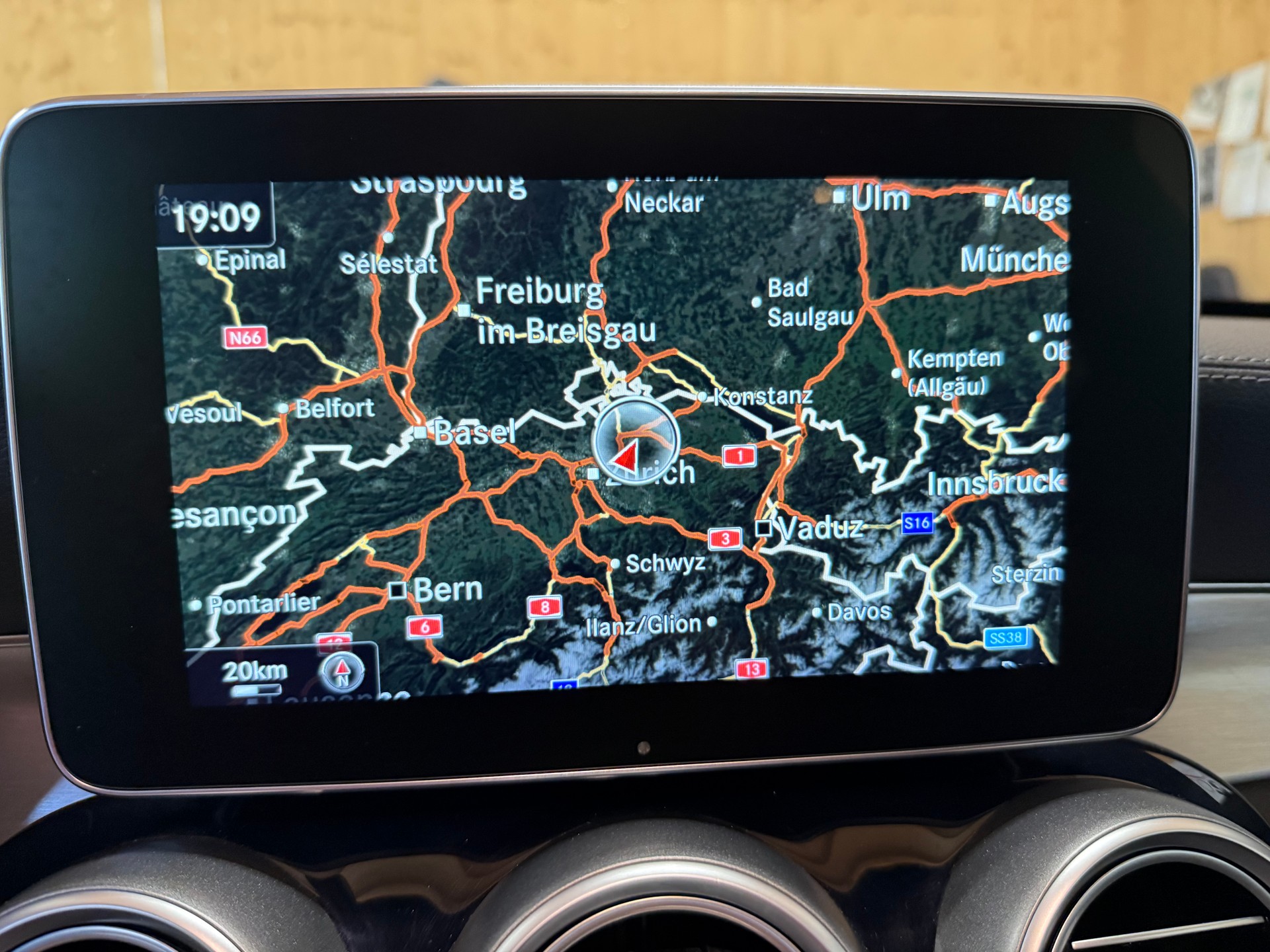 MERCEDES-BENZ C 220 BlueTEC AMG Line 7G-Tronic-image-11