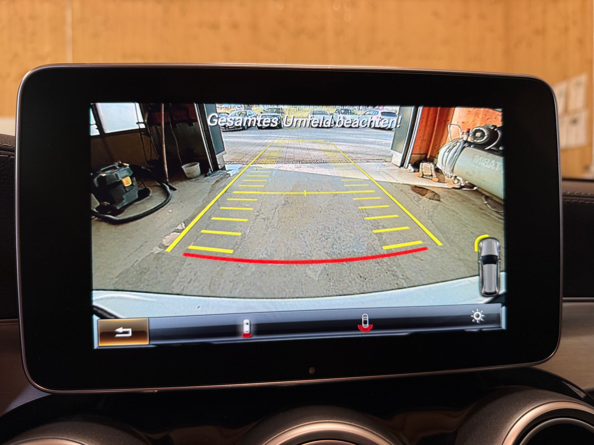 MERCEDES-BENZ C 220 BlueTEC AMG Line 7G-Tronic-image-12