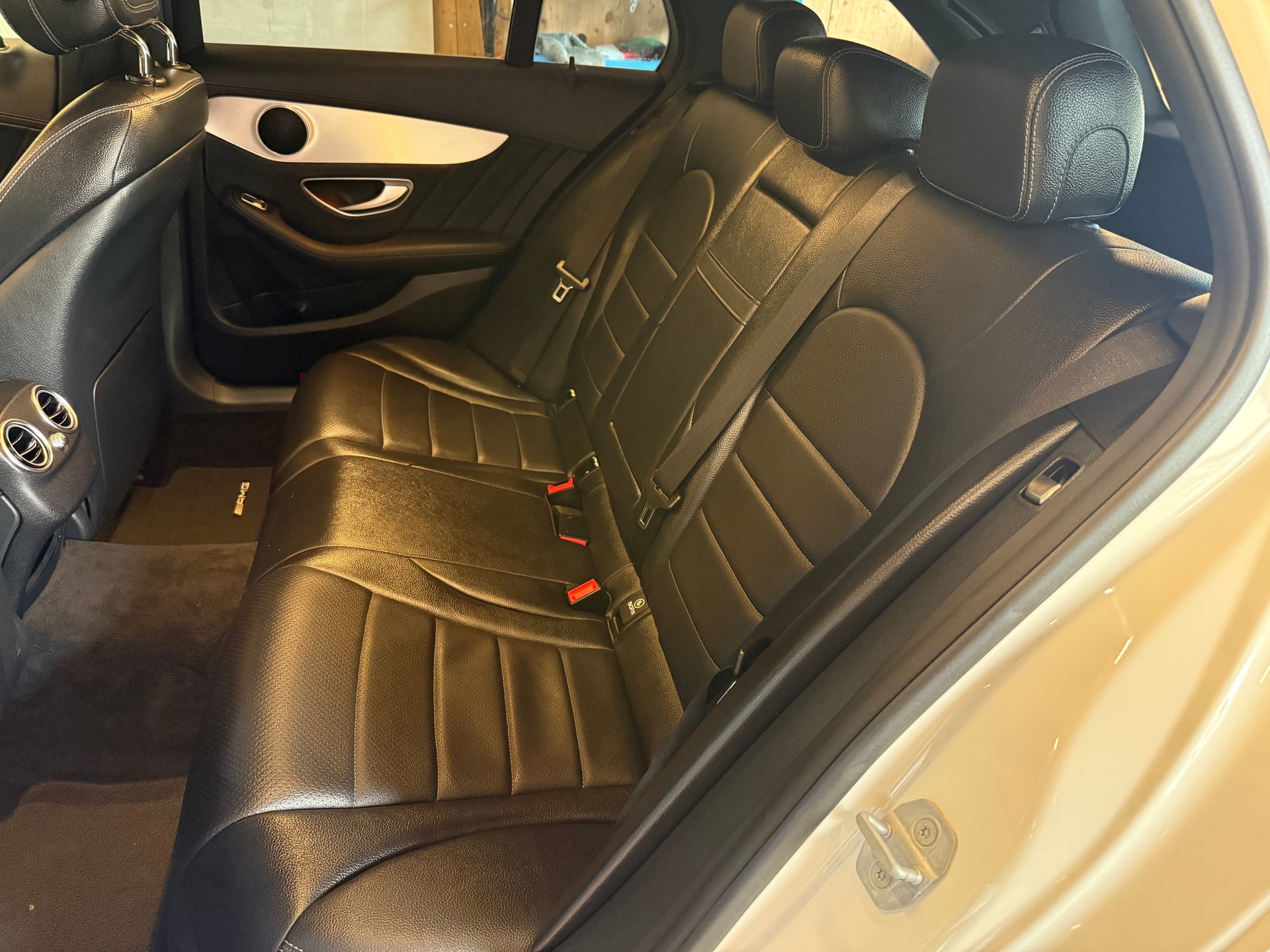 MERCEDES-BENZ C 220 BlueTEC AMG Line 7G-Tronic-image-6