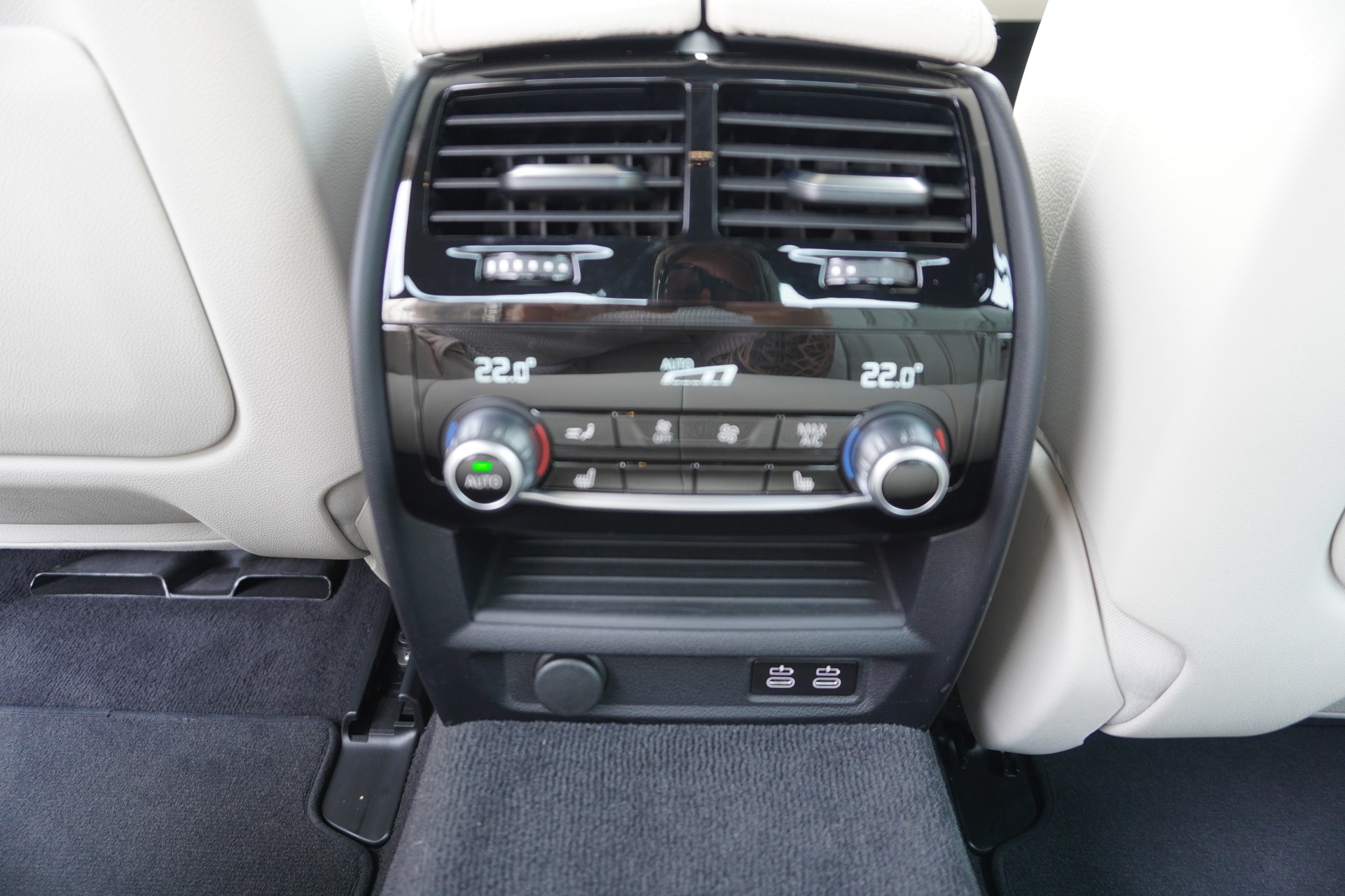 BMW 530i xDrive 48V M Sport Steptronic-image-16