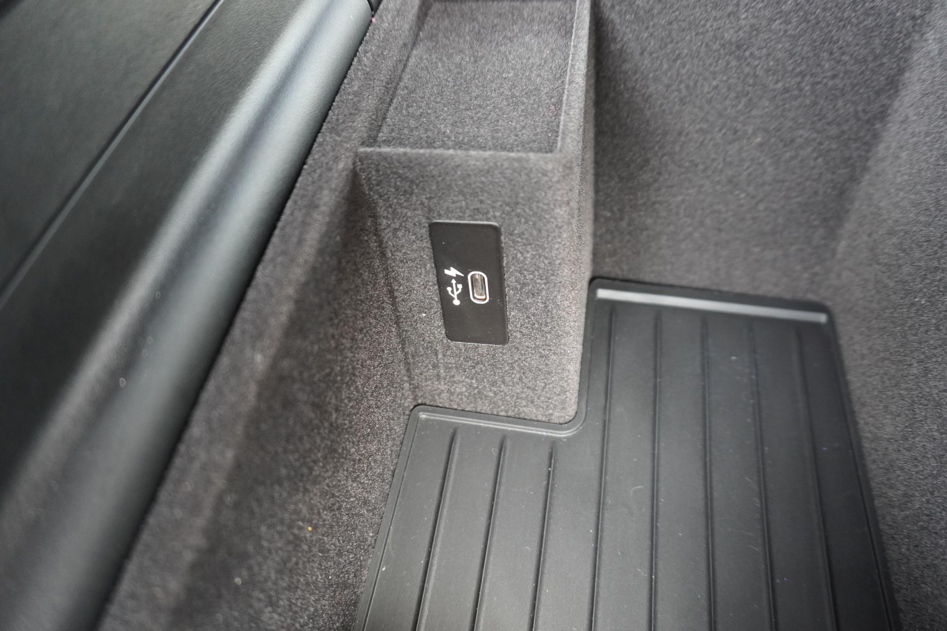 BMW 530i xDrive 48V M Sport Steptronic-image-34