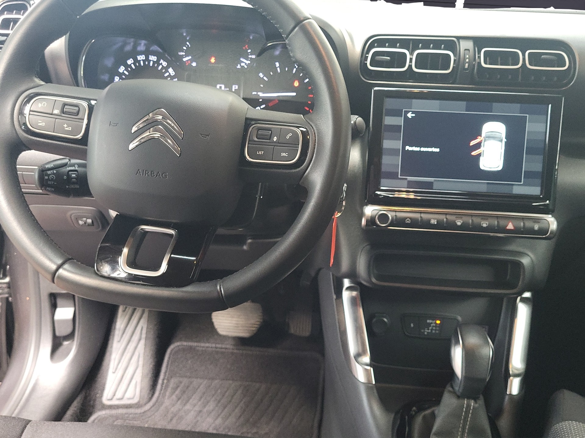 CITROEN C3 Aircross 1.2 PureTech 130 Swiss Edition-image-6