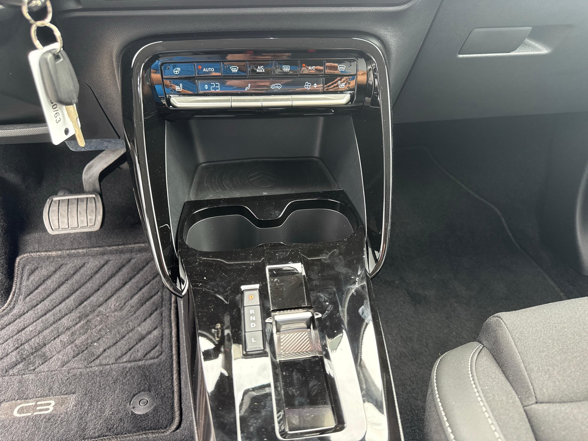 CITROEN C3 1.2 Hybrid Max / ab 3,99% Leasing bei Abschluss einer Protect Autoversicherung-image-16