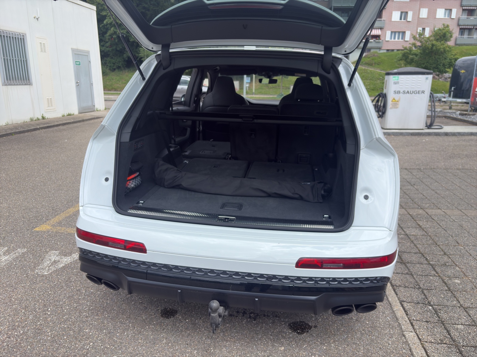 AUDI SQ7 SUV 4.0 V8 TFSI quattro T-Tronic-image-17