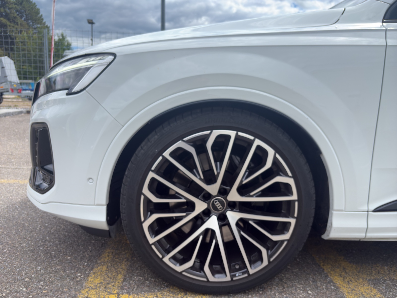 AUDI SQ7 SUV 4.0 V8 TFSI quattro T-Tronic-image-13