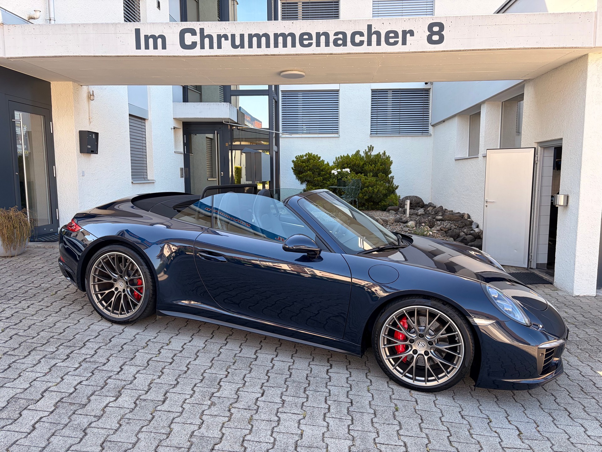 PORSCHE 911 Carrera 4S Cabrio PDK-image-1