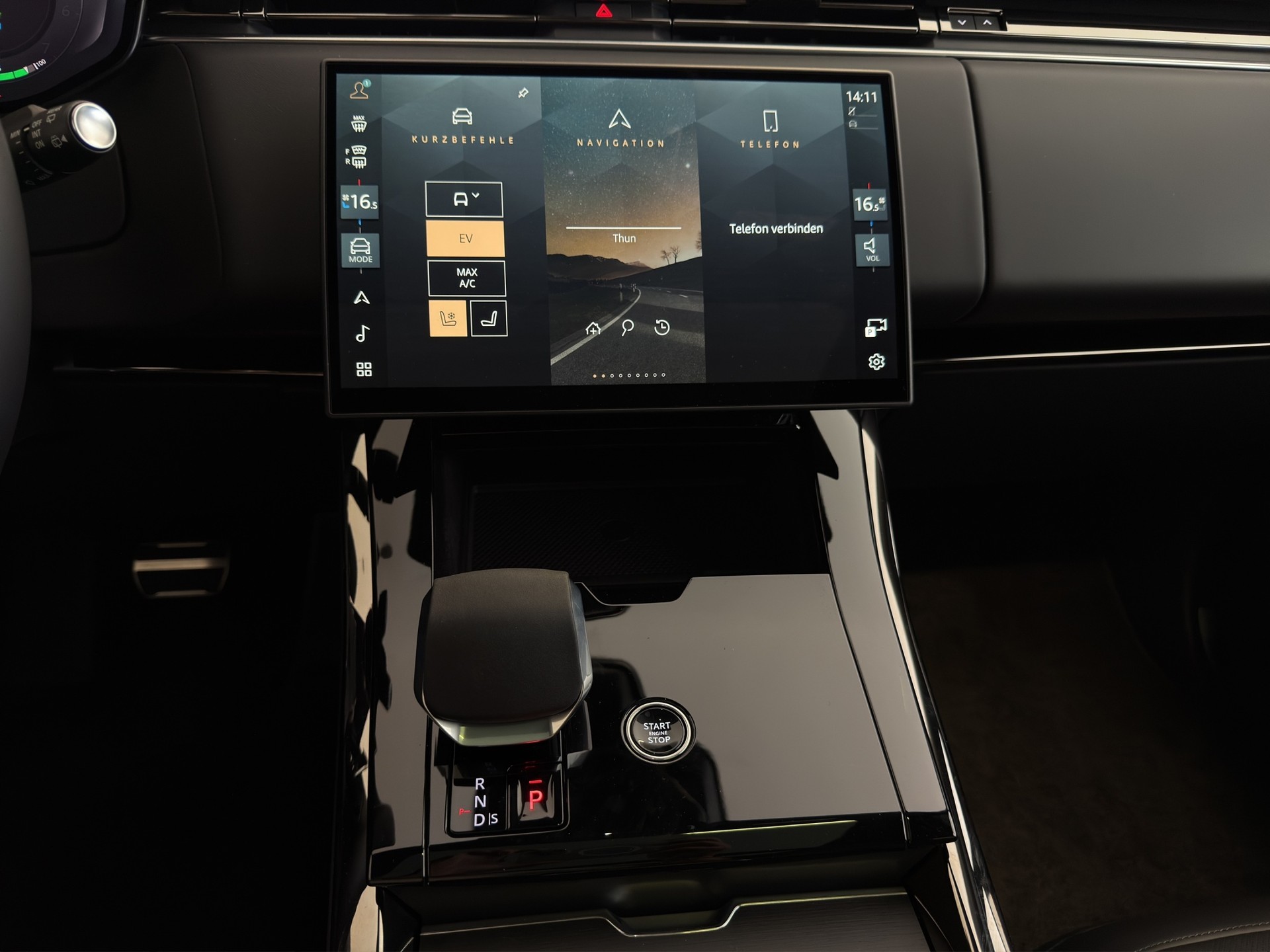 LAND ROVER Range Rover Sport 3.0 I6 P460e SE Dynamic-image-9