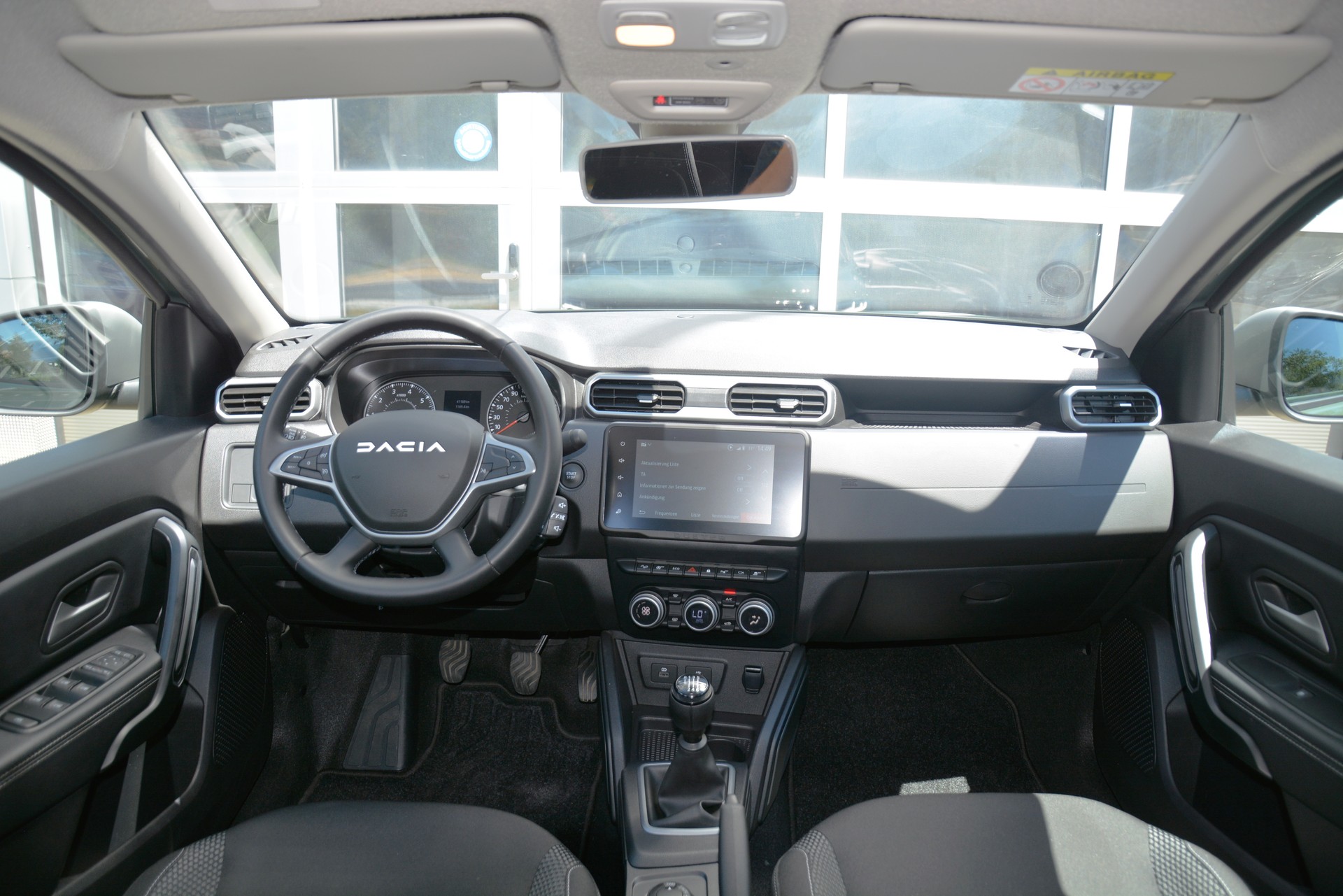DACIA Duster TCe 150 Journey+ 4x4-image-4