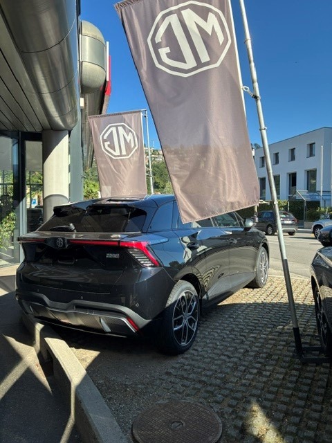 MG Luxury-image-4