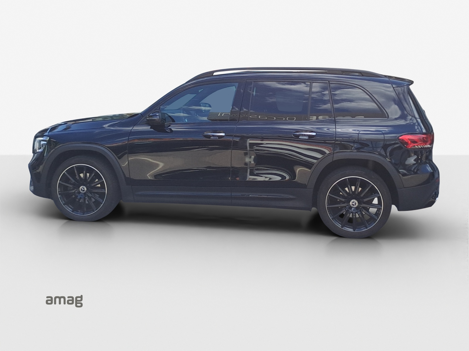 MERCEDES-BENZ GLB 200 AMG Line 7G-Tronic-showroom-element-1