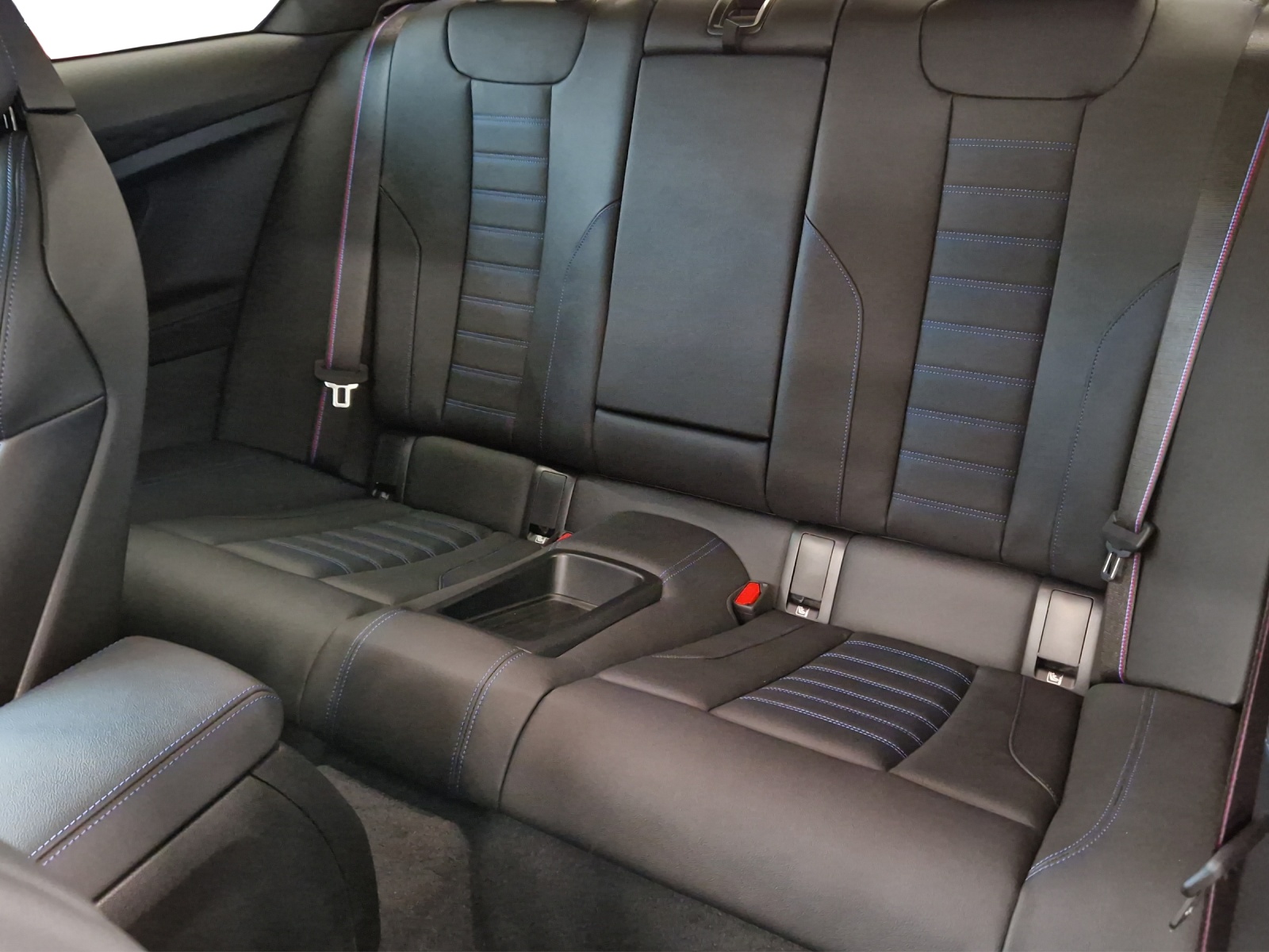 BMW M240i xDrive M Sport Pro Steptronic-image-23