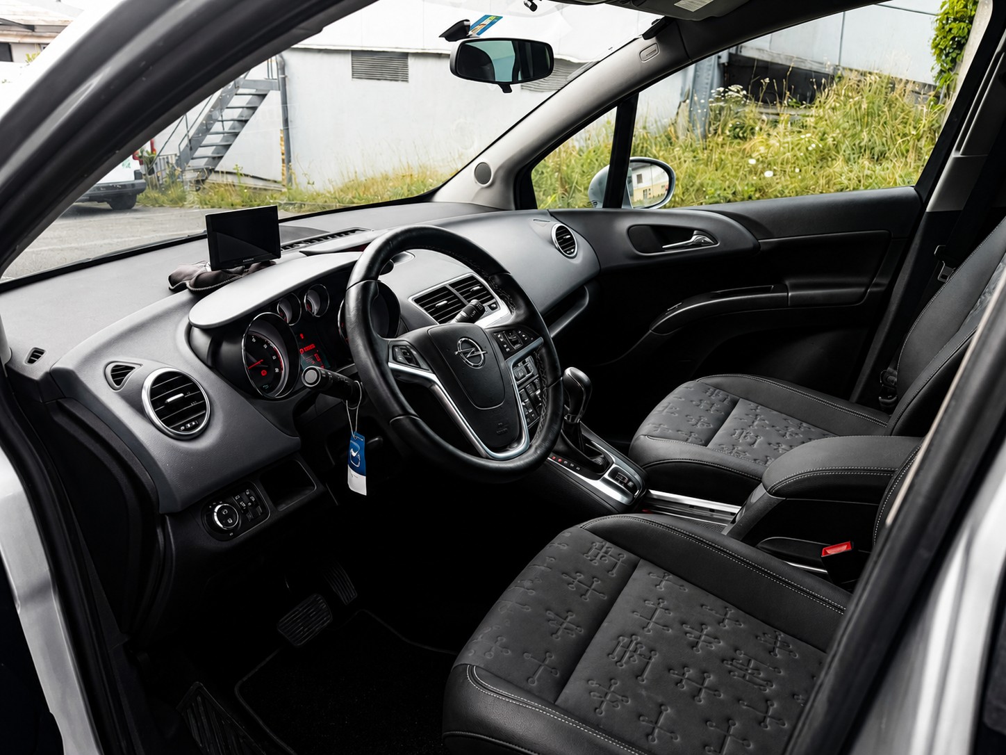 OPEL Meriva 1.4 Turbo Automatic-image-5