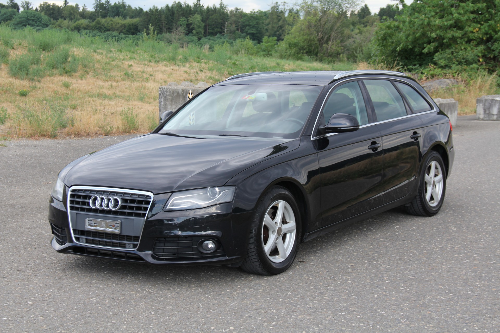 AUDI A4 Avant 2.0 TDI-showroom-element-1