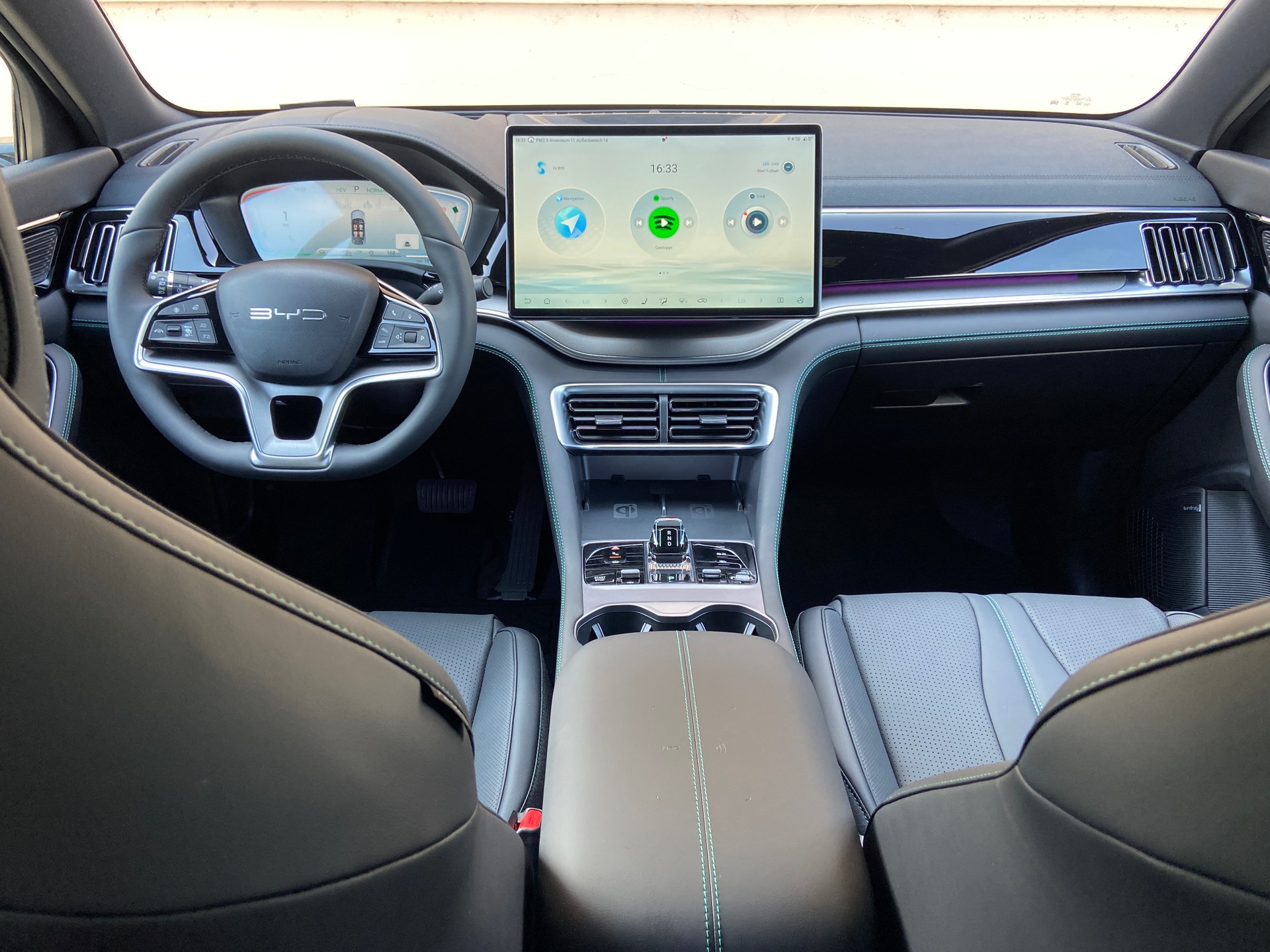 BYD Seal U DM-i Design AWD-image-4