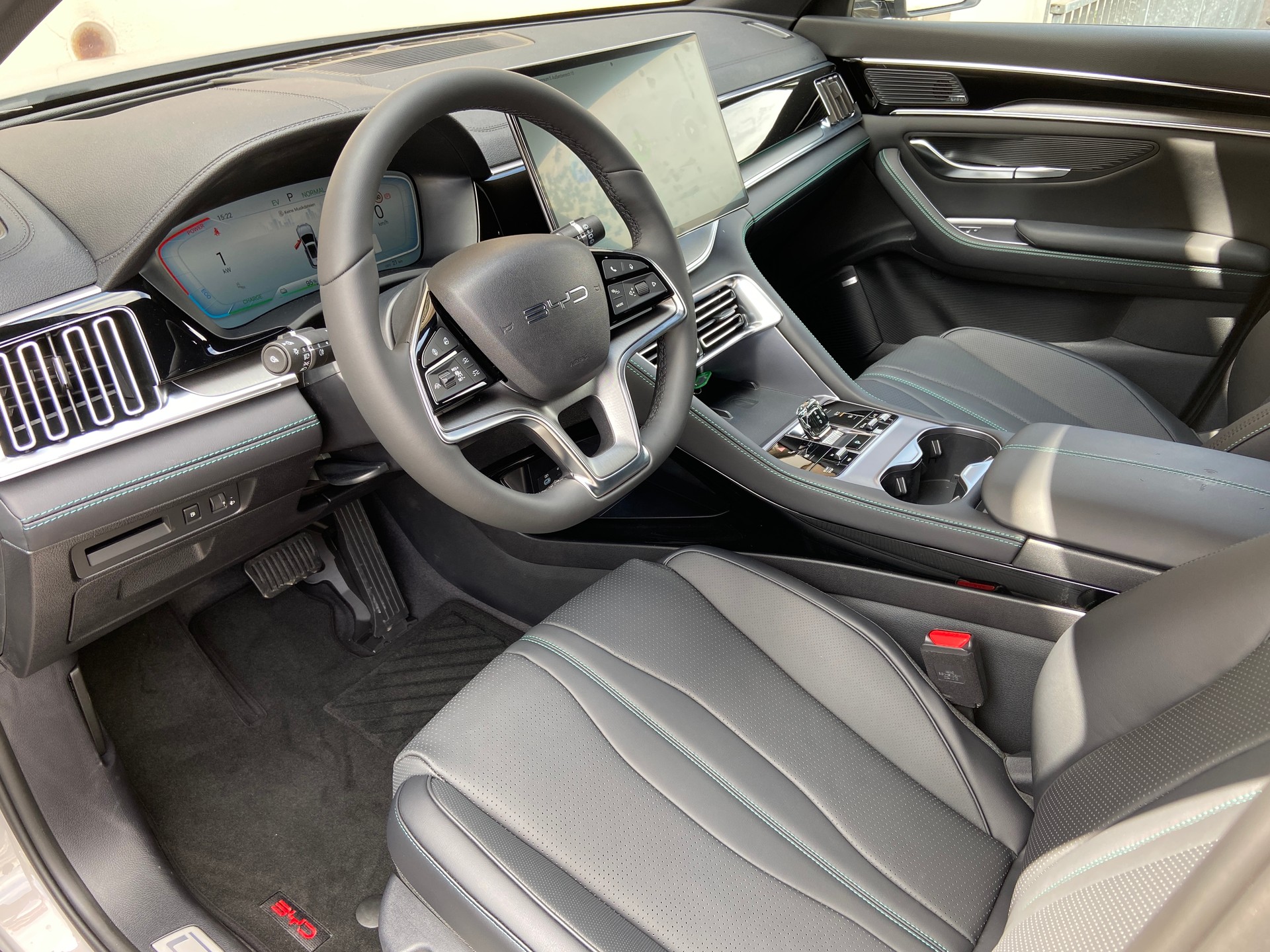 BYD Seal U DM-i Design AWD-image-5