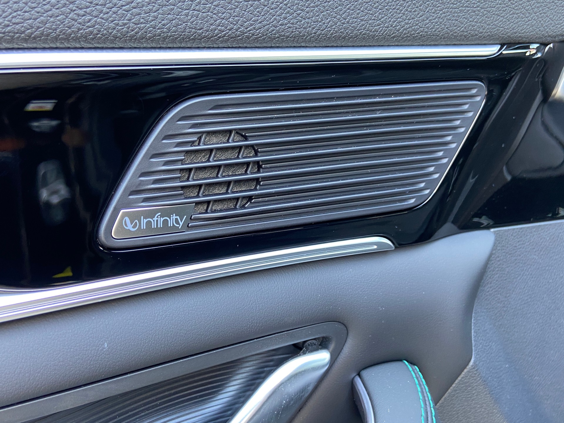 BYD Seal U DM-i Design AWD-image-10