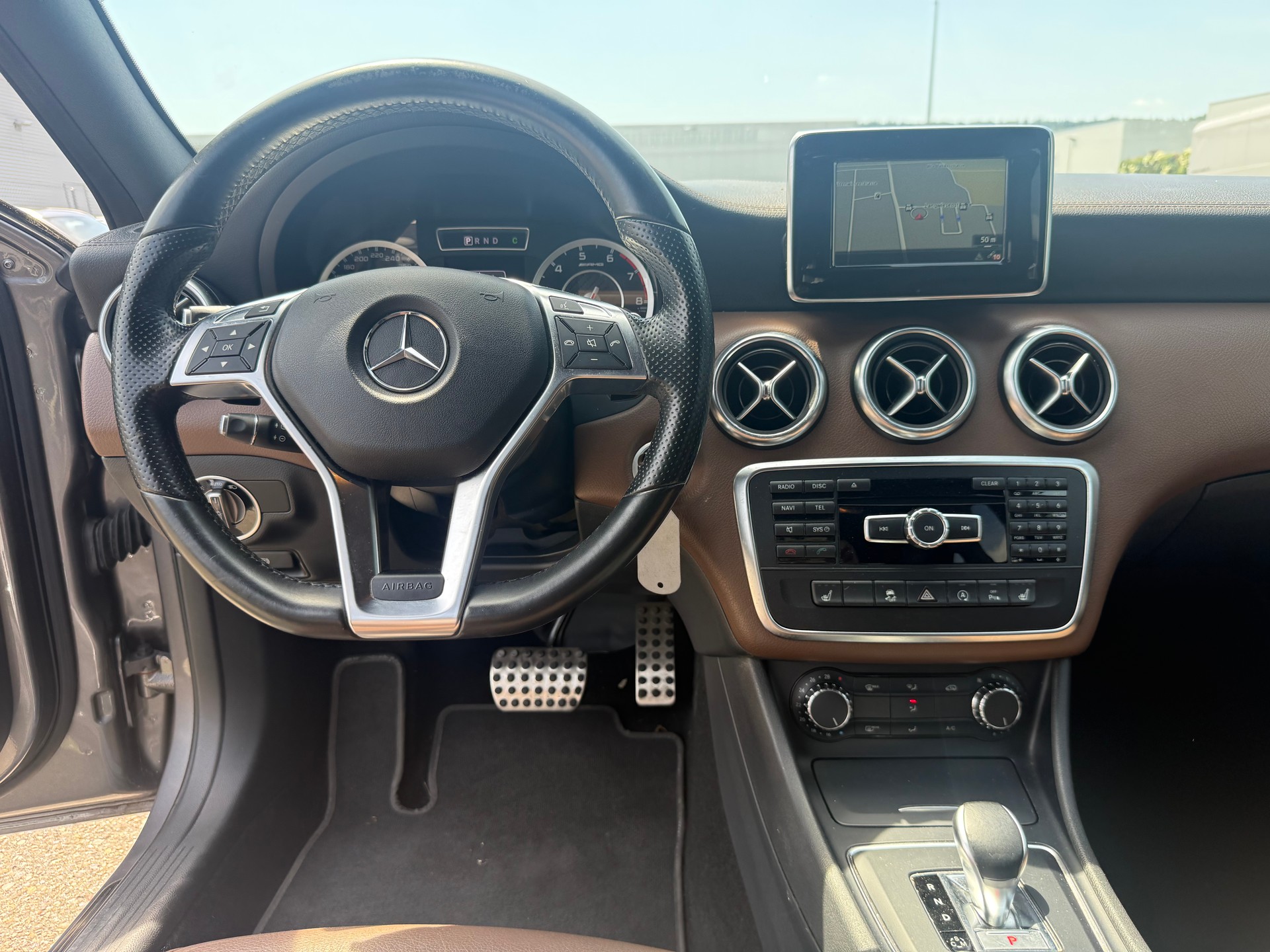 MERCEDES-BENZ A 45 AMG 4Matic Speedshift 7G-DCT-image-2