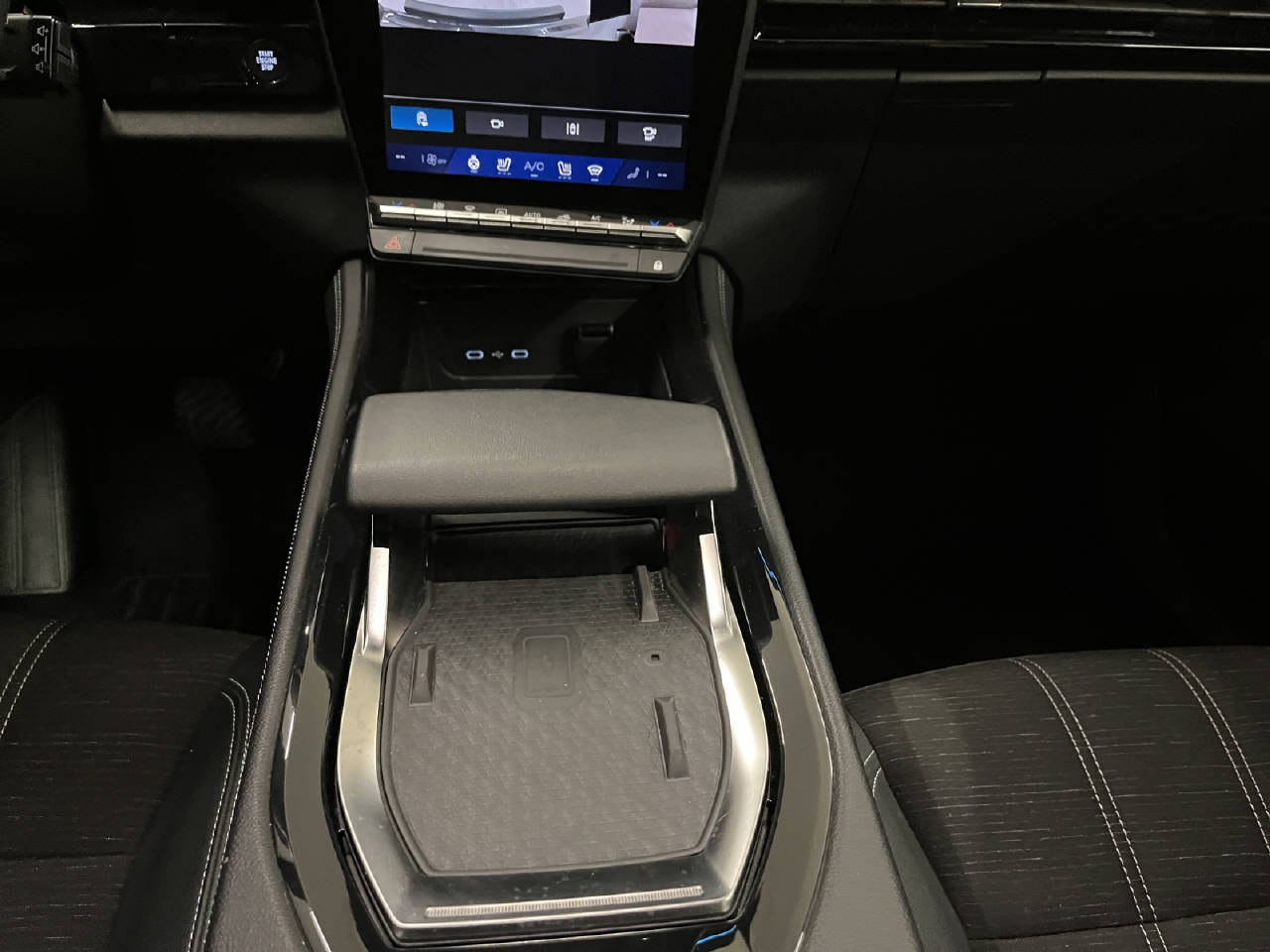 RENAULT Austral 1.2 E-Tech techno-image-9