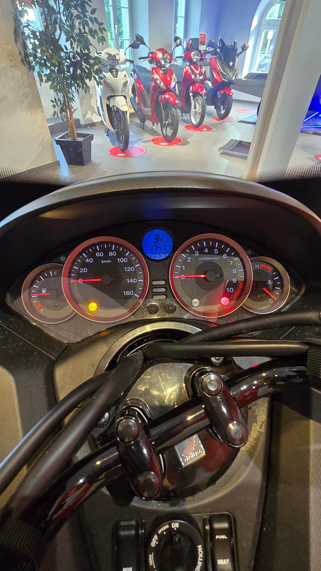 HONDA NSS 300 A ABS-image-3
