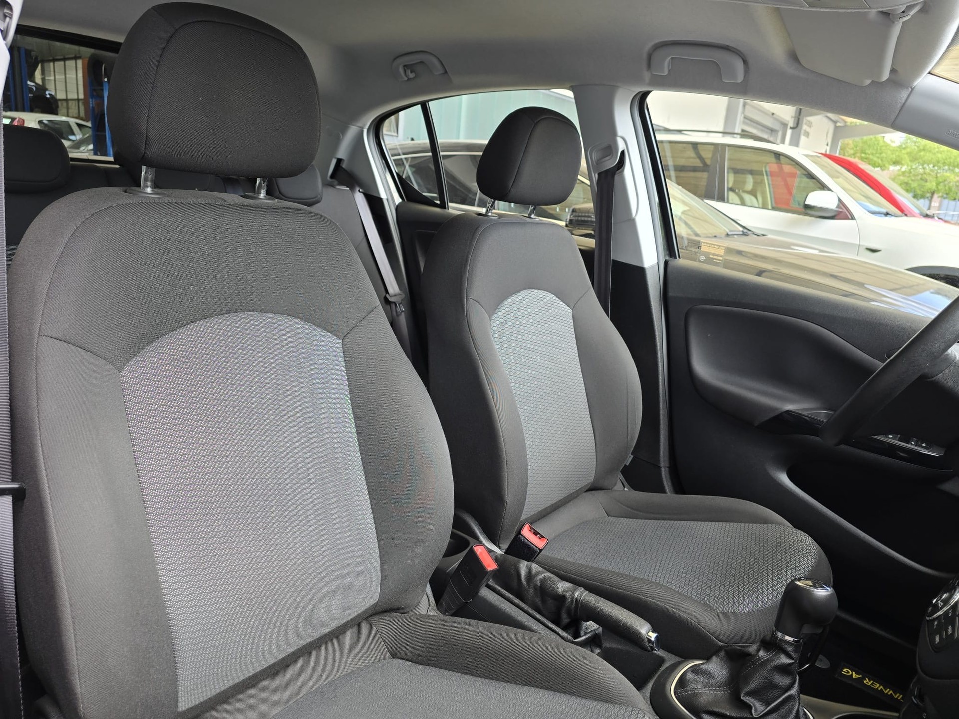 OPEL Corsa 1.4 TP Enjoy-image-10
