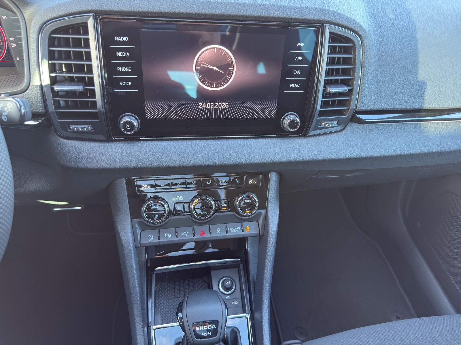 SKODA Karoq SL 2.0TSI 190PS 7DSG 4X4-image-9