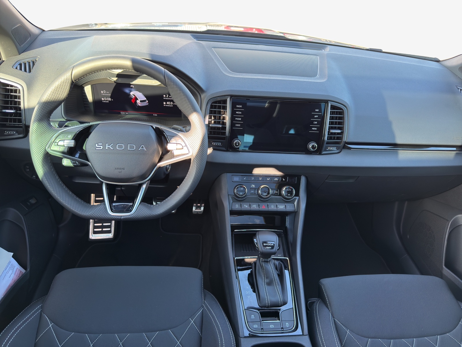 SKODA Karoq SL 2.0TSI 190PS 7DSG 4X4-image-10
