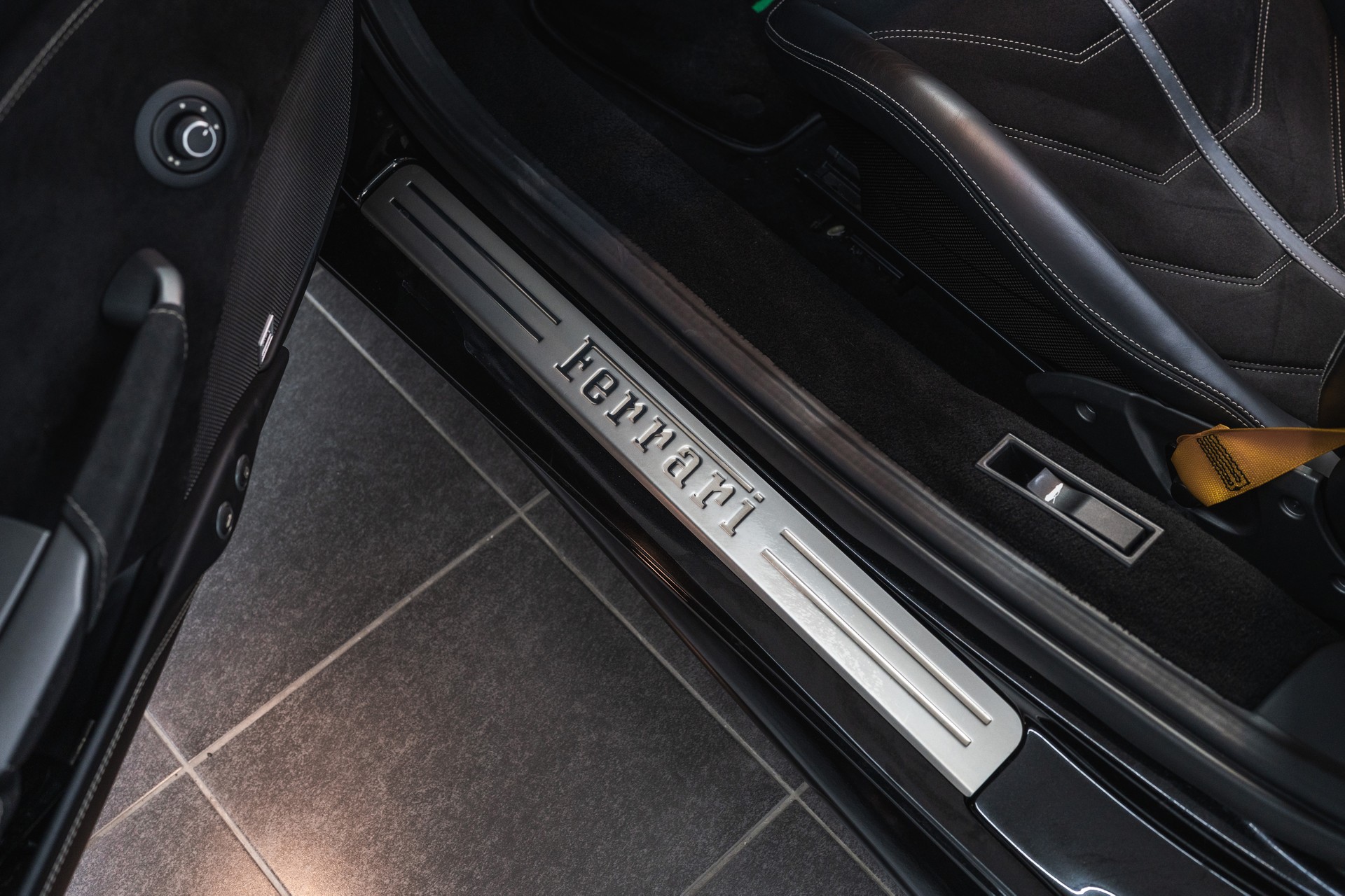FERRARI 488 Spider 3.9 V8-image-20