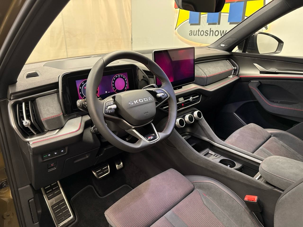 SKODA Kodiaq 2.0 TSI RS 4x4-showroom-element-2
