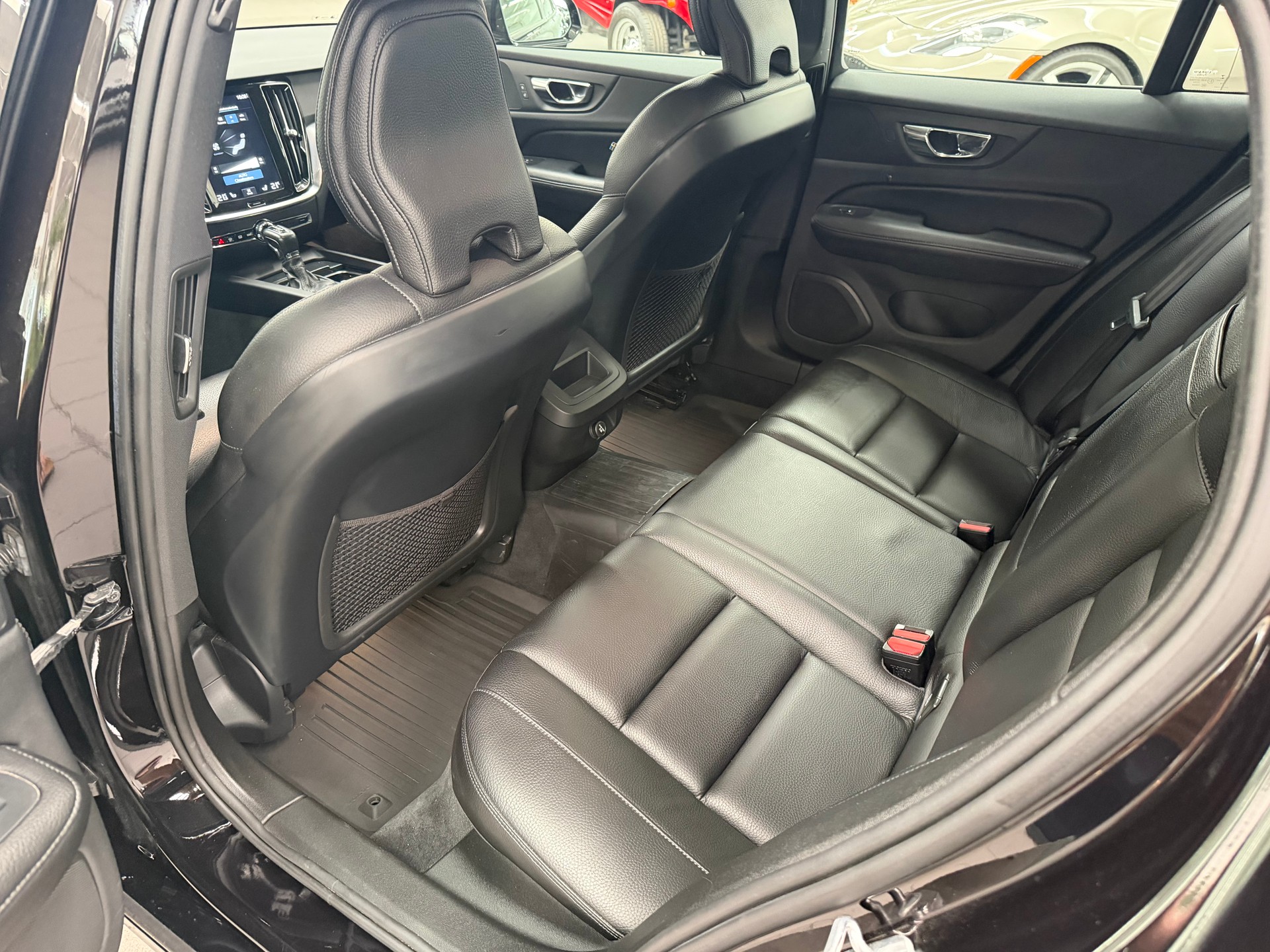 VOLVO V60 D4 Inscription Geartronic-image-10