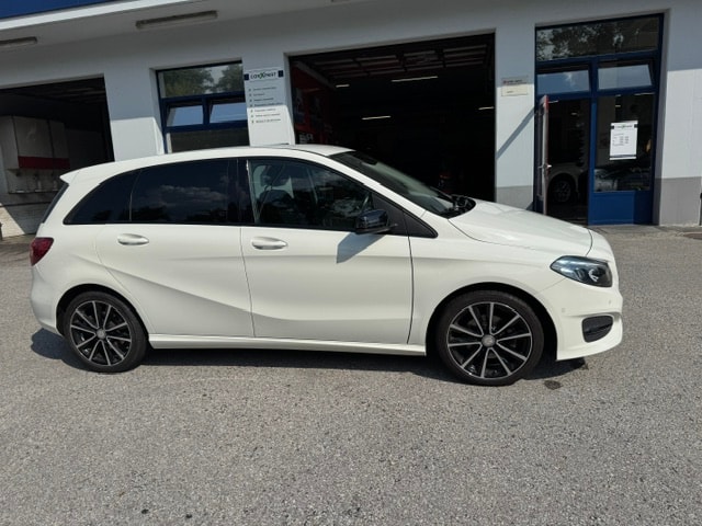 MERCEDES-BENZ B 200 CDI Style 4Matic 7G-DCT-showroom-element-3