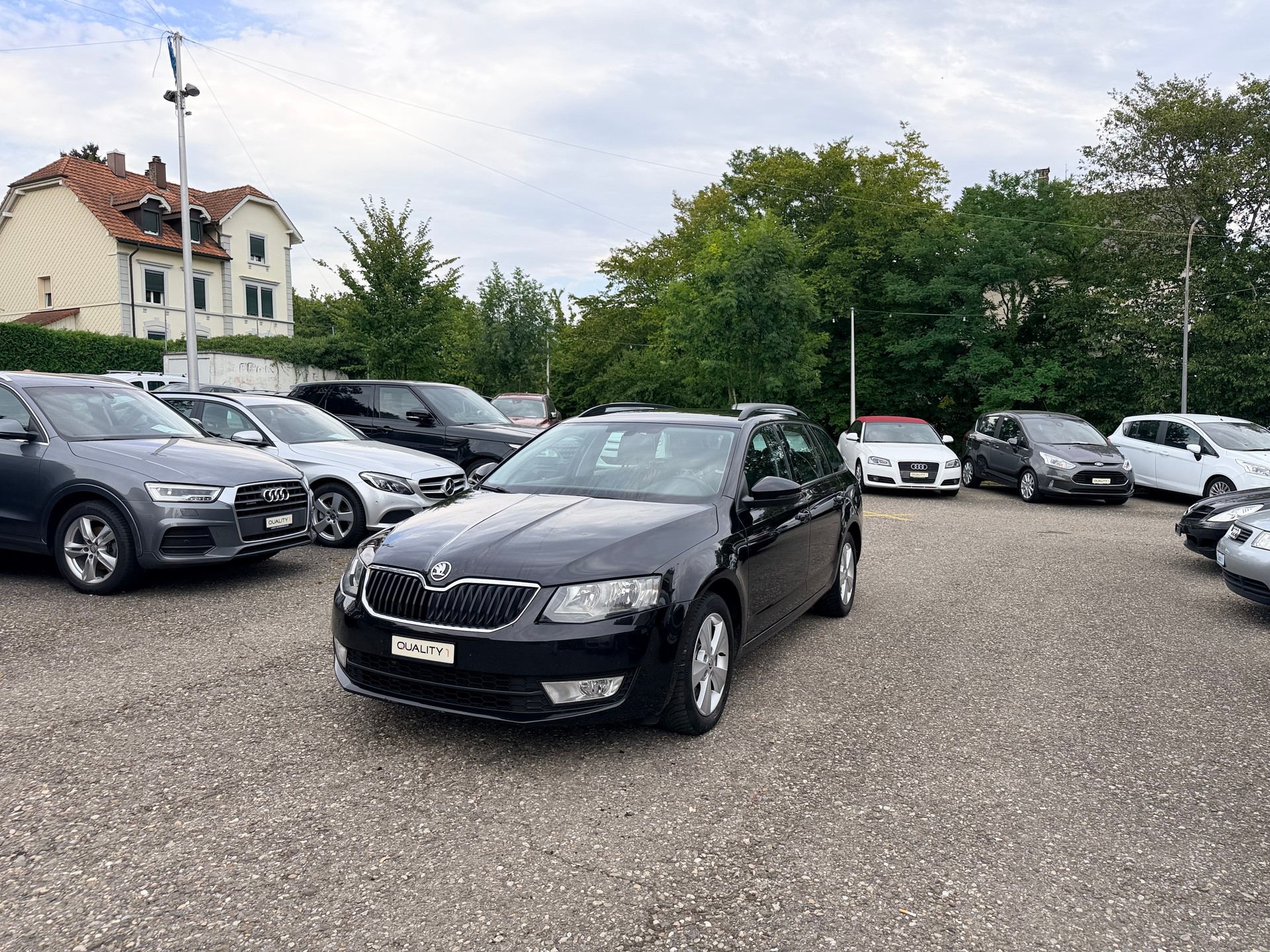 SKODA Octavia Combi 2.0 TDI Swiss Edition 4x4 DSG