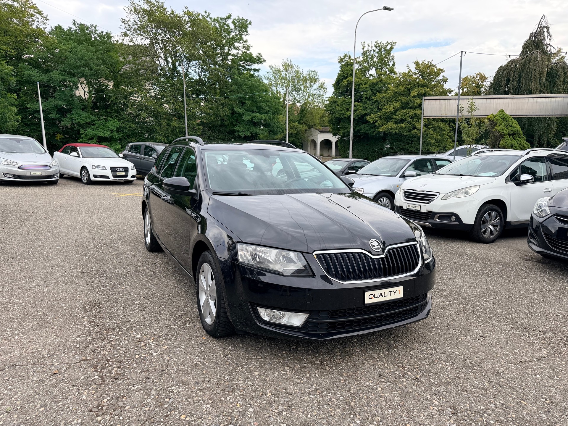 SKODA Octavia Combi 2.0 TDI Swiss Edition 4x4 DSG-showroom-element-2
