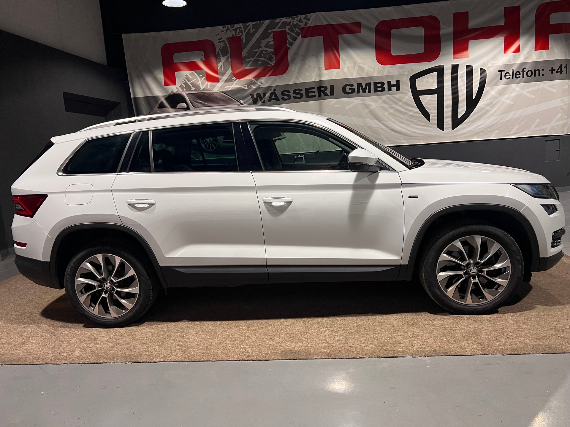 SKODA Kodiaq 2.0 TDI SCR Clever 4x4 DSG-showroom-element-1