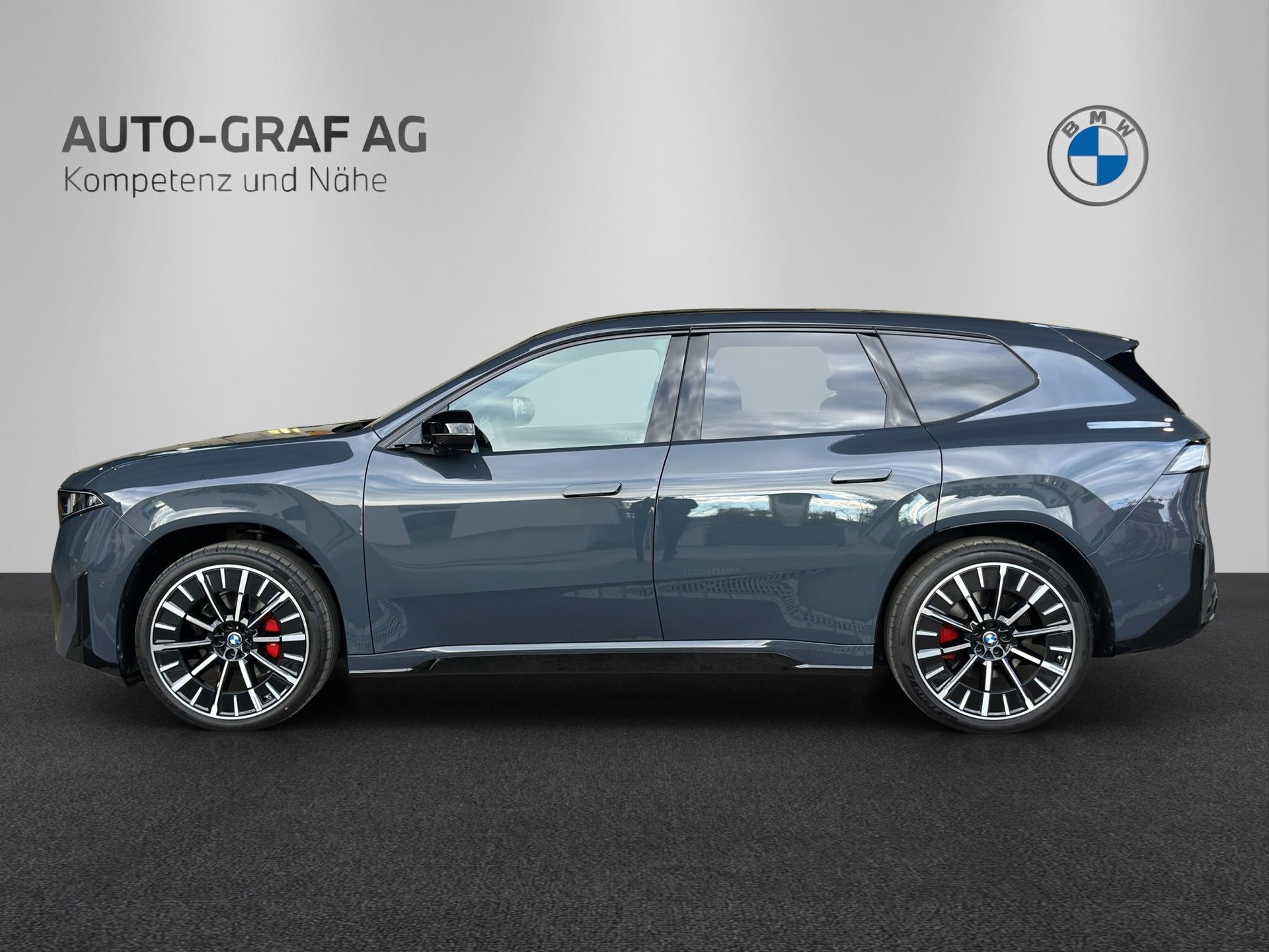 BMW iX3 50 xDrive M Sport Pro-showroom-element-1
