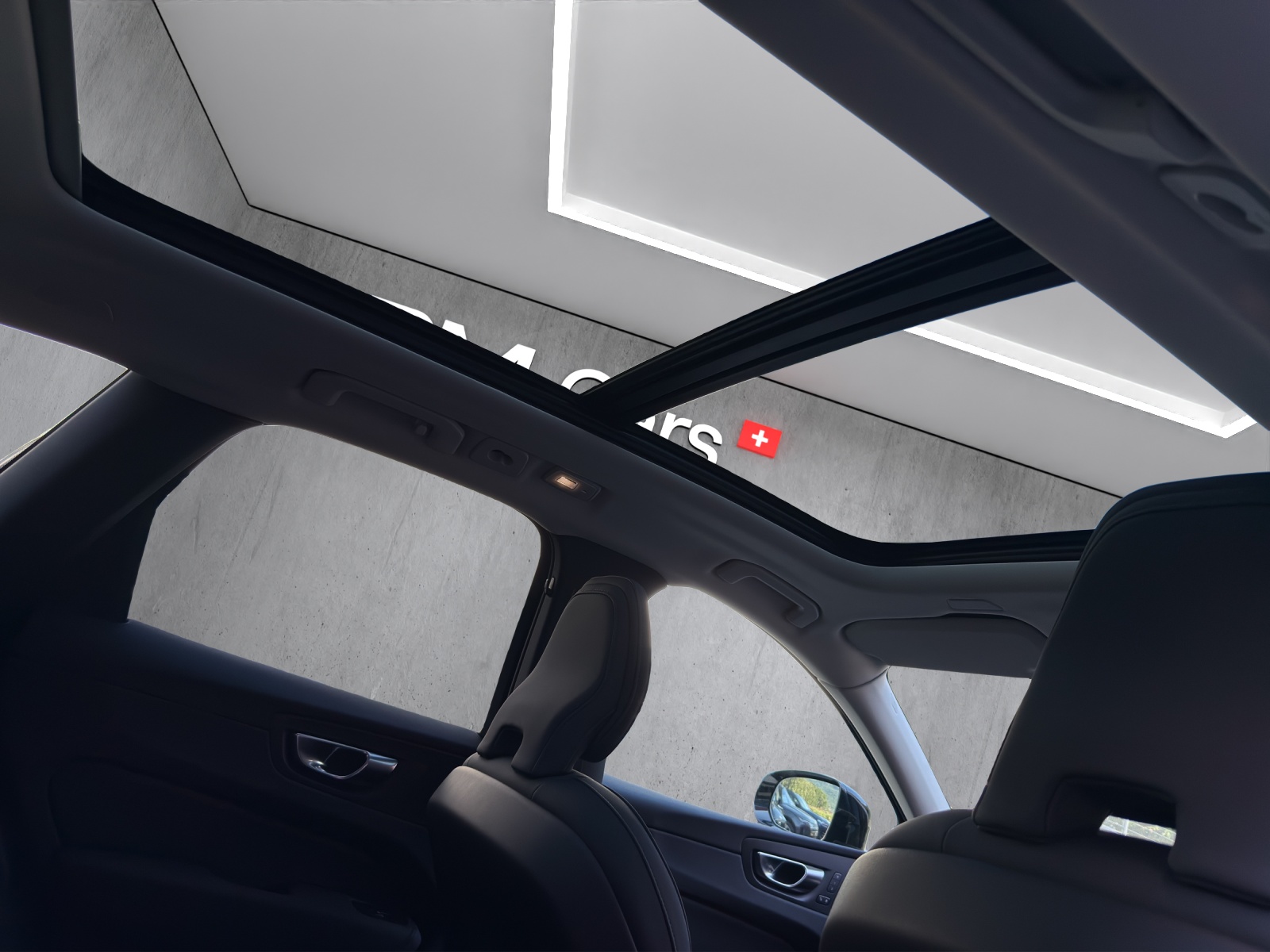 VOLVO XC60 2.0 T6 TE Ultra Dark eAWD-image-12