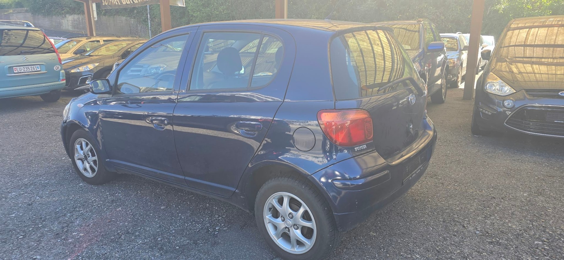 TOYOTA Yaris 1.3 Linea Sol-image-3