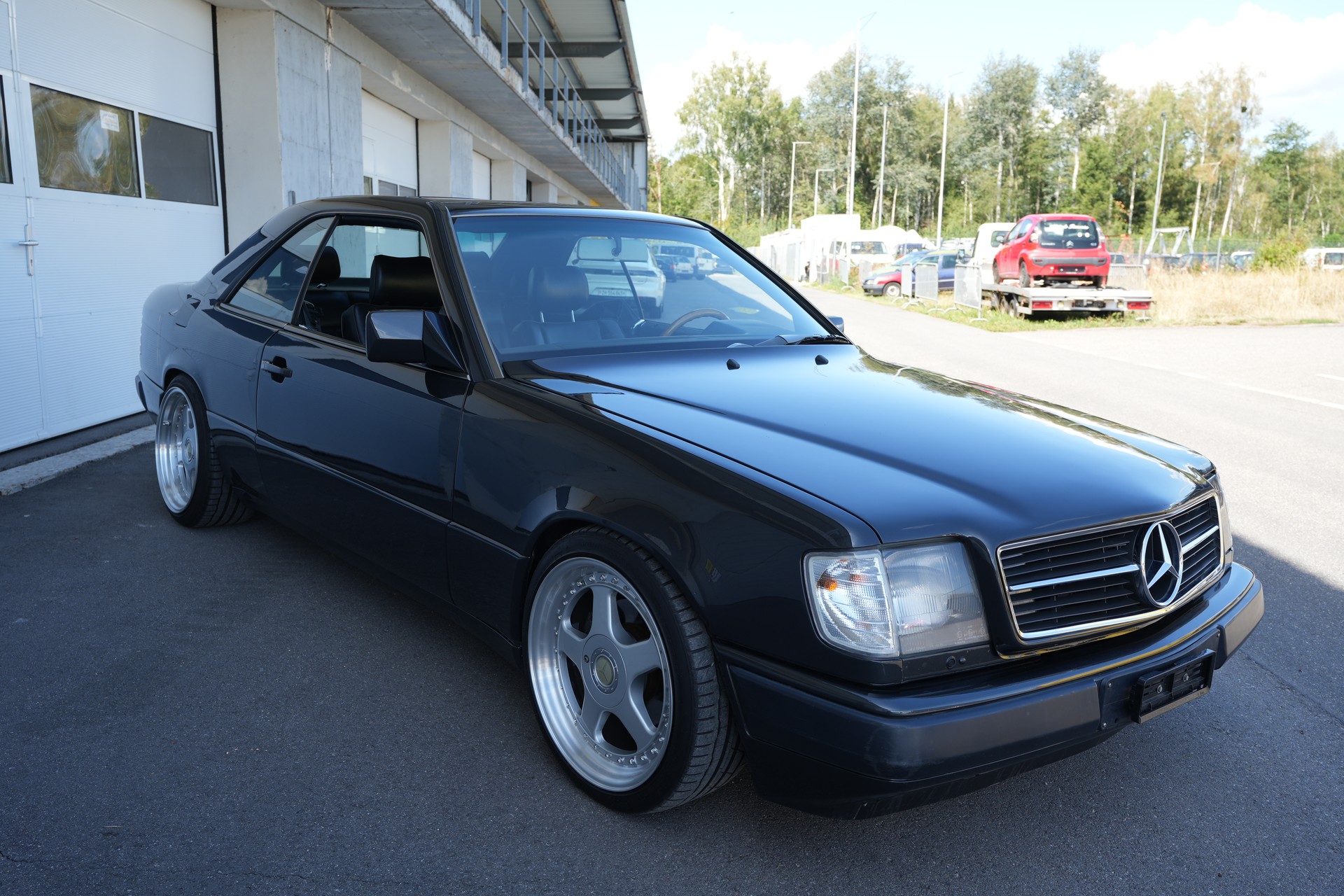 MERCEDES-BENZ 300 CE-showroom-element-1
