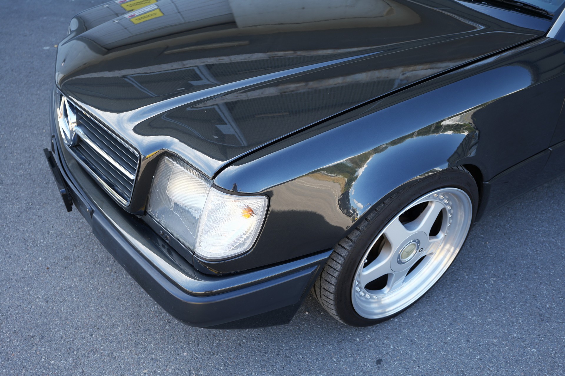 MERCEDES-BENZ 300 CE-showroom-element-2