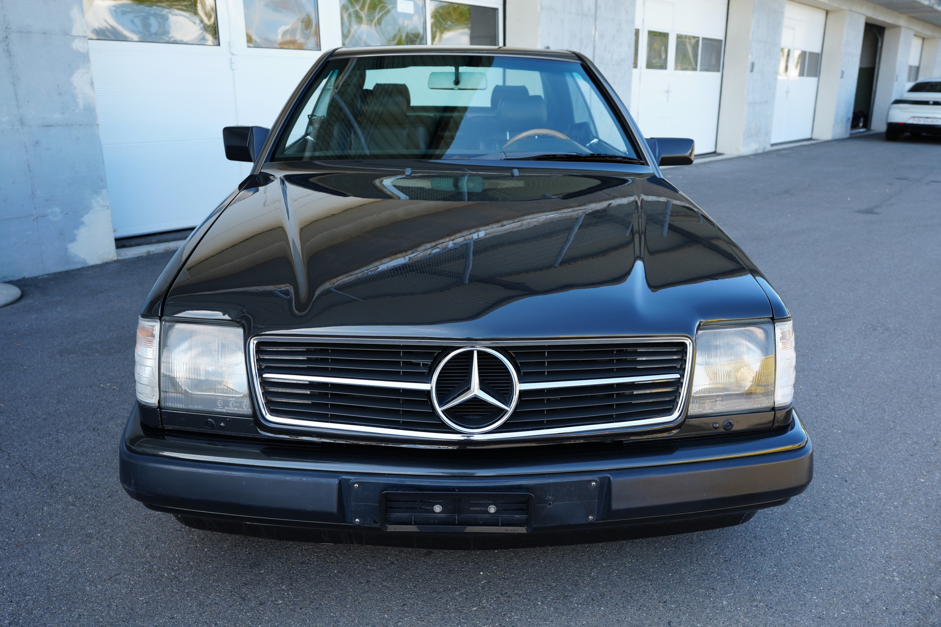 MERCEDES-BENZ 300 CE-showroom-element-3