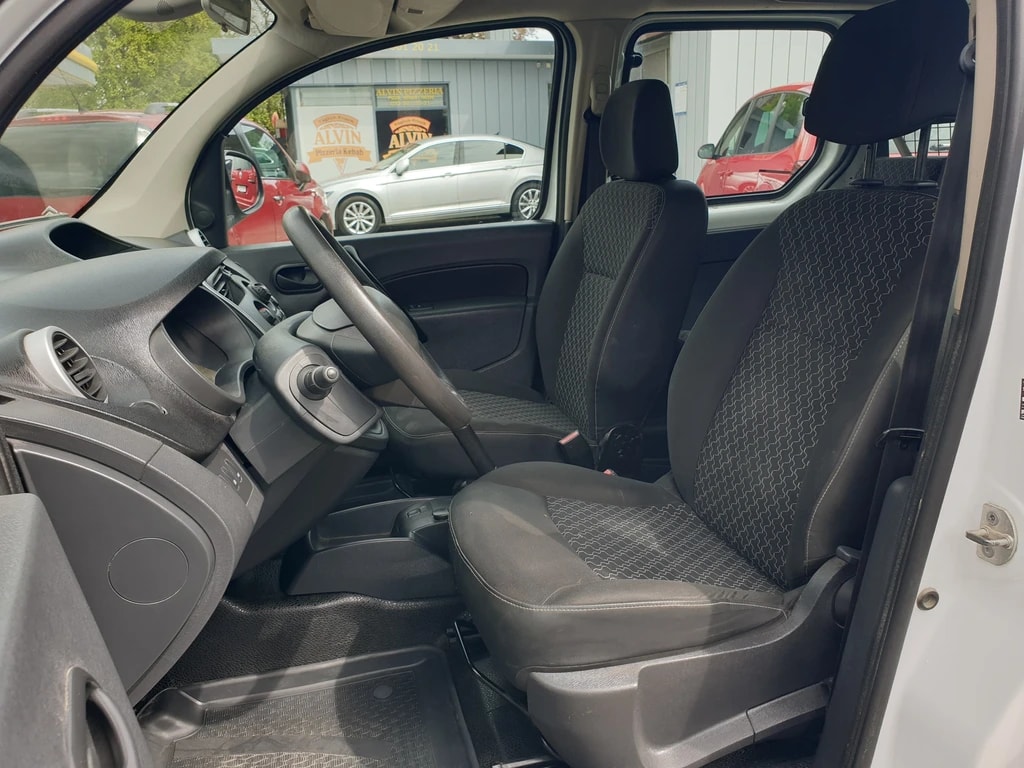 RENAULT Kangoo Maxi dCi 110 ENERGY Business 5 Pl. / 5 pl. ** Klimaanlage ** PDC Hinten ** 5-Plätzer ** Frisch Ab MFK & Service **-image-8
