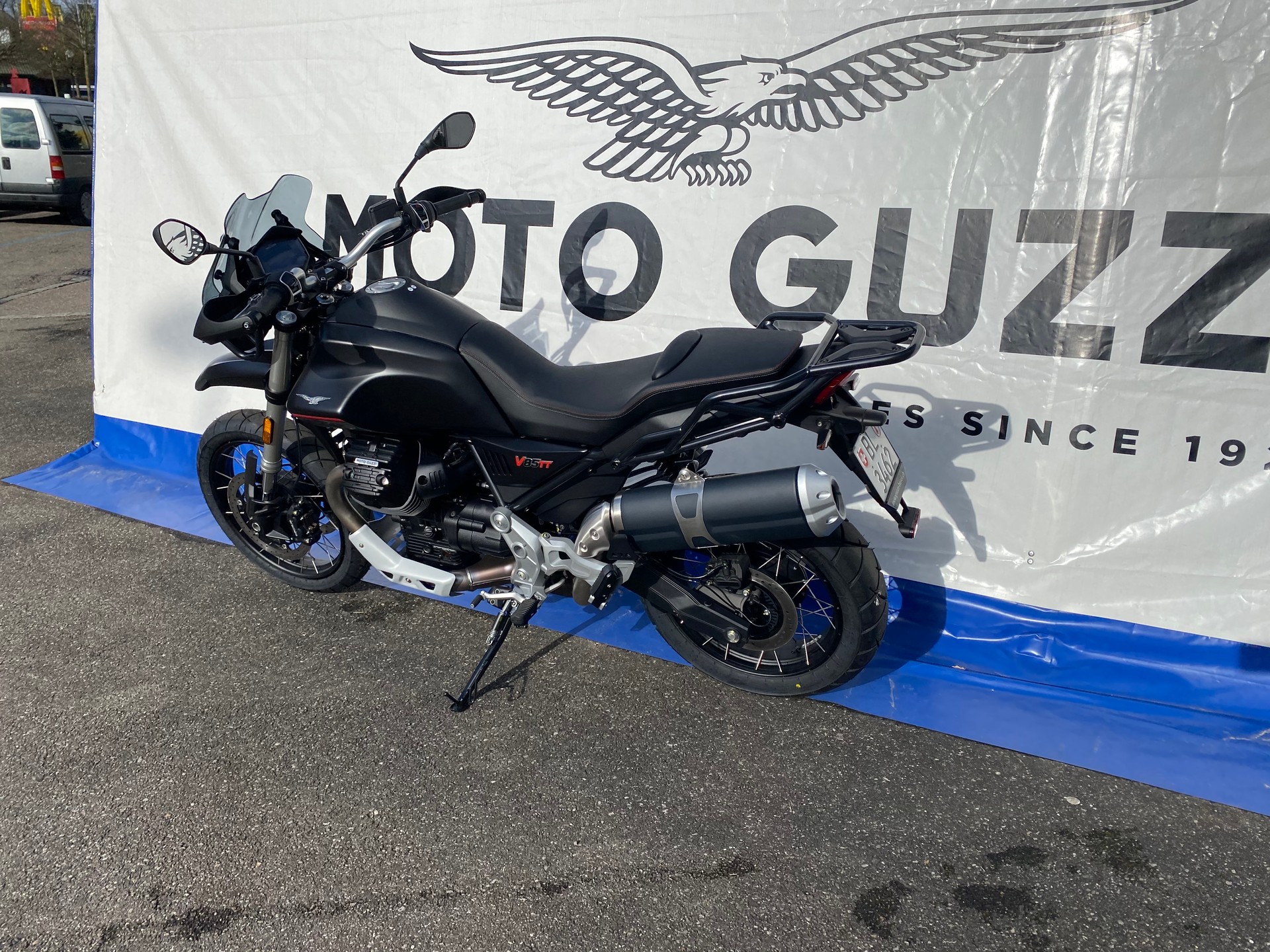 MOTO GUZZI V85 TT-image-7