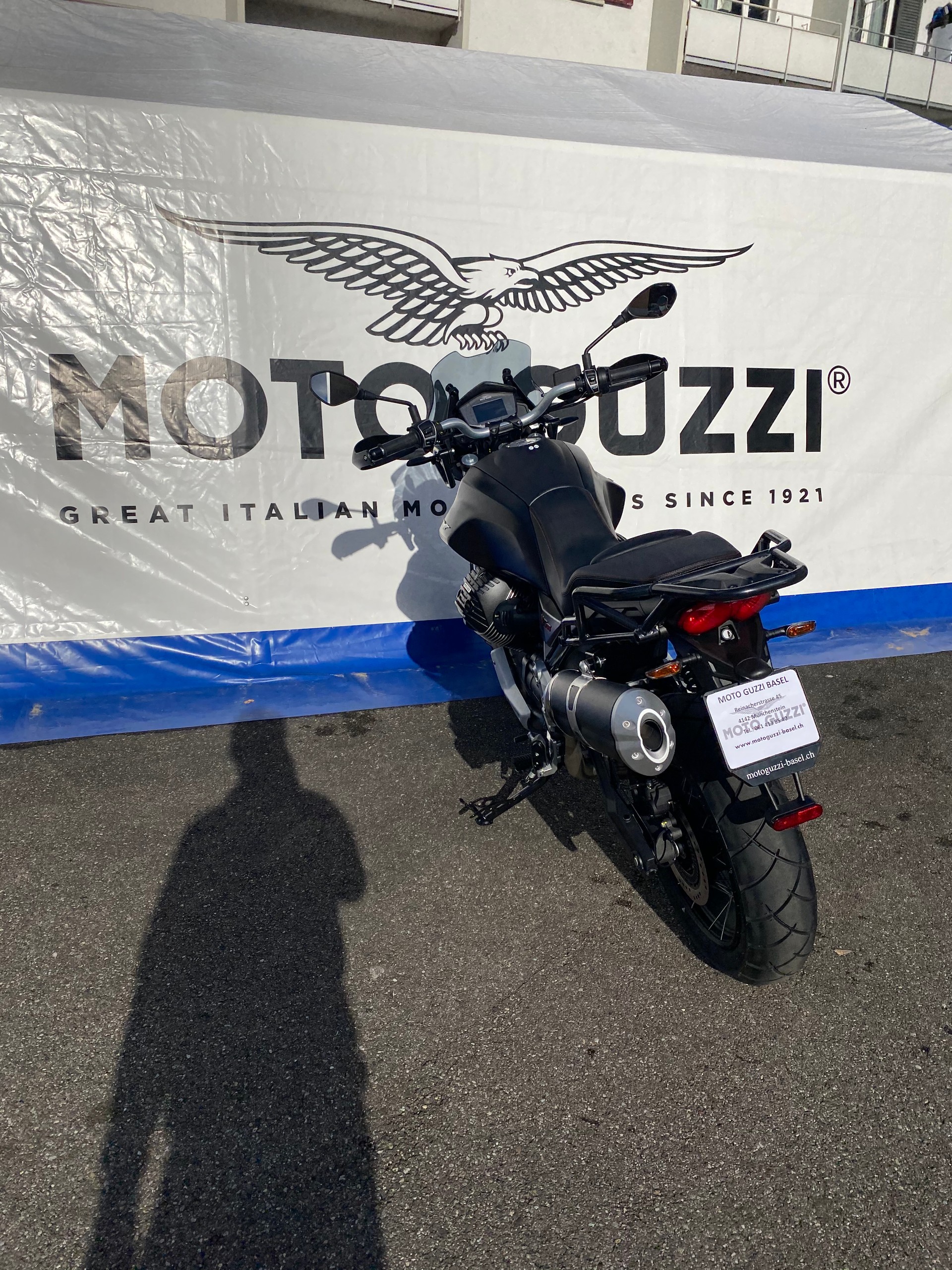 MOTO GUZZI V85 TT-image-8