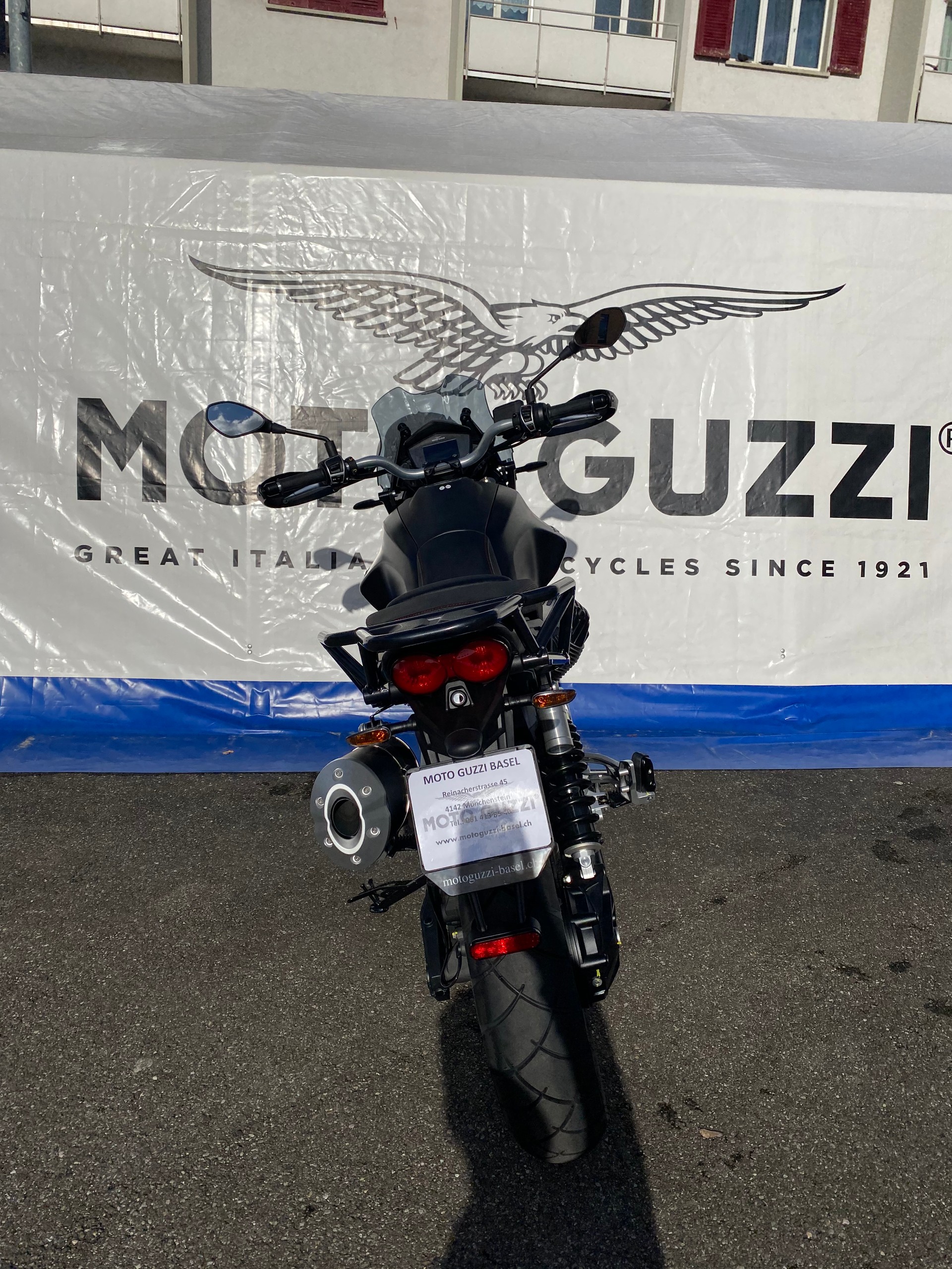 MOTO GUZZI V85 TT-image-9
