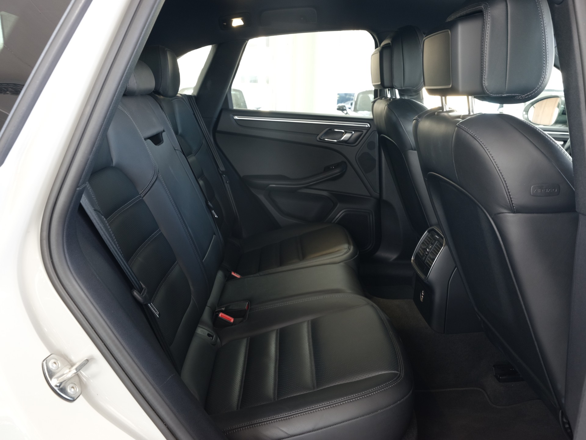 PORSCHE Macan PDK *Porsche Aproved* *Sportabgassanlage* *Sport Chrono*-image-22