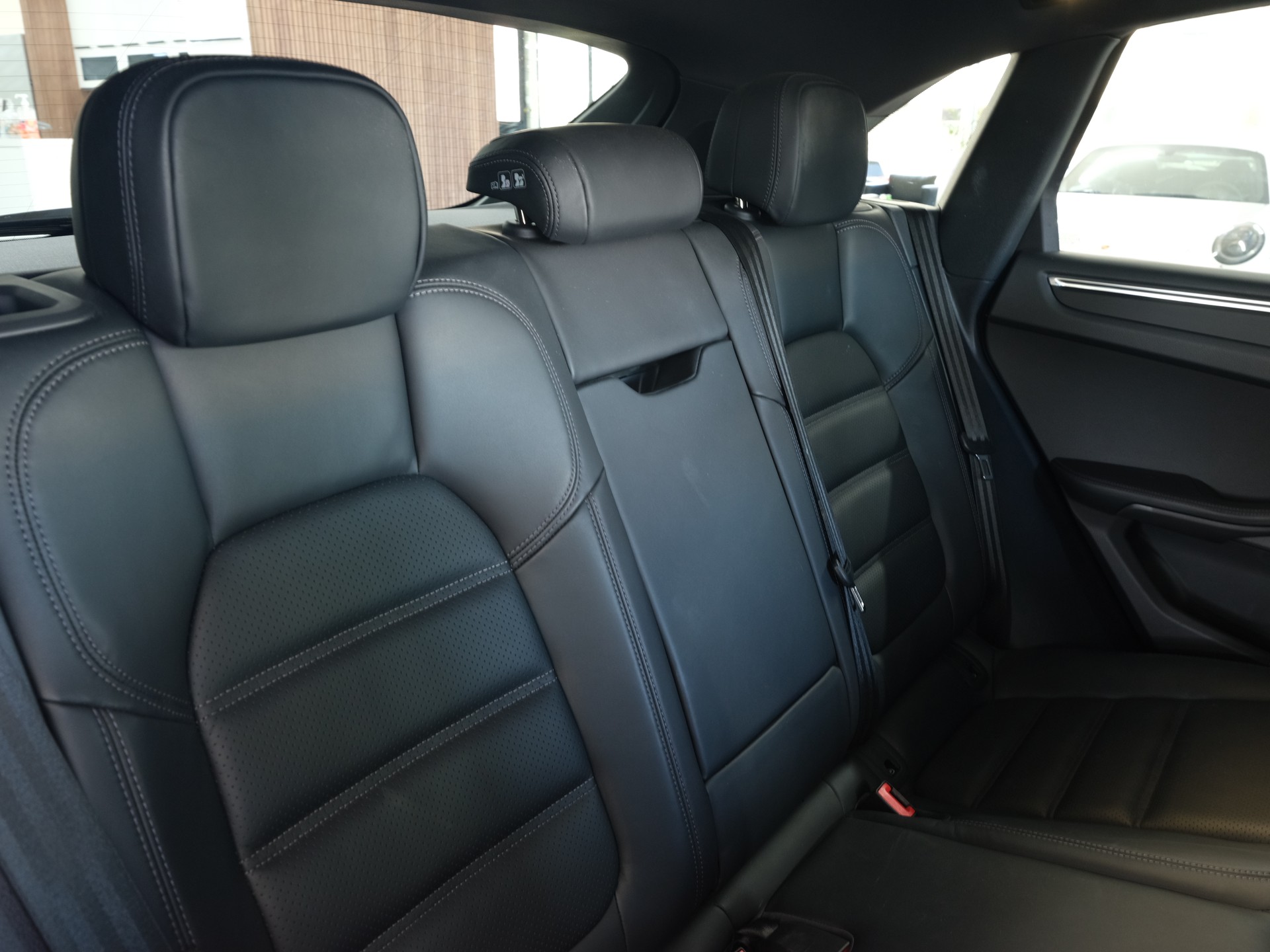 PORSCHE Macan PDK *Porsche Aproved* *Sportabgassanlage* *Sport Chrono*-image-23