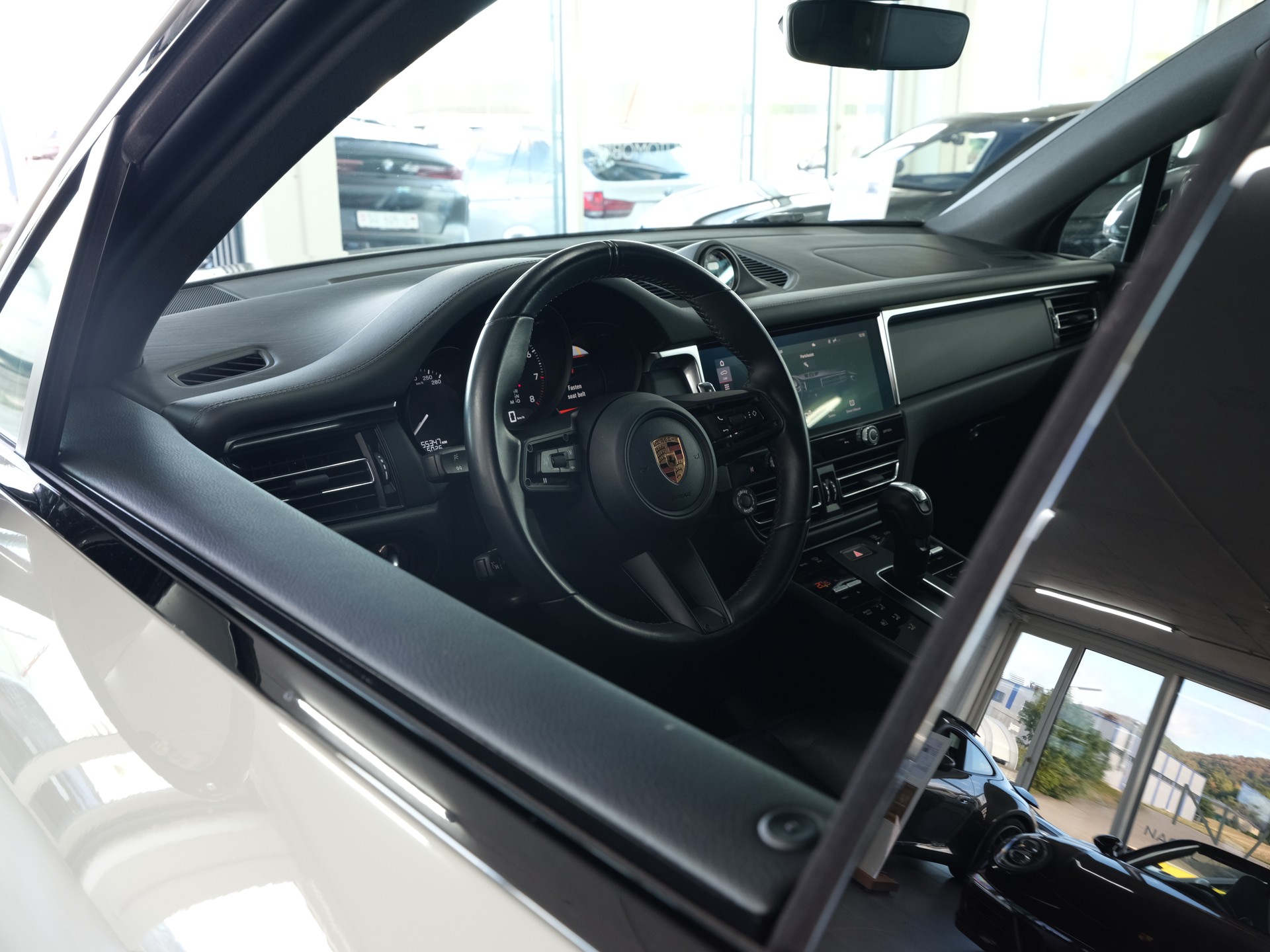 PORSCHE Macan PDK *Porsche Aproved* *Sportabgassanlage* *Sport Chrono*-image-17